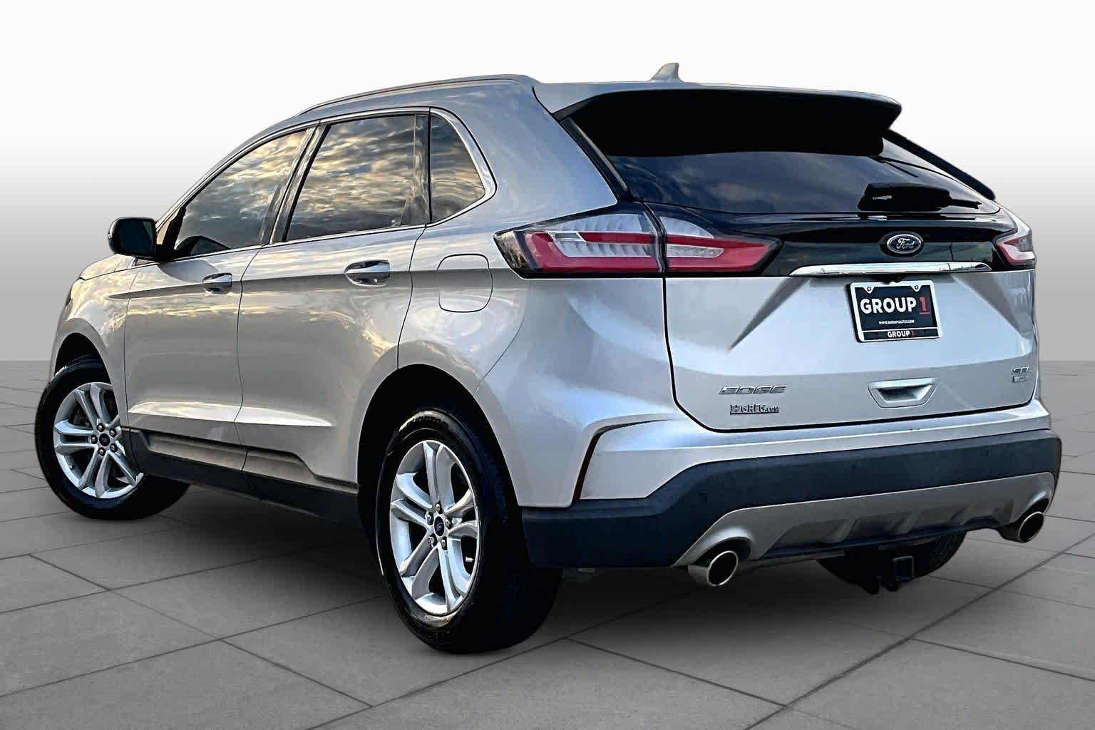 2019 Ford Edge photo 11 of 35