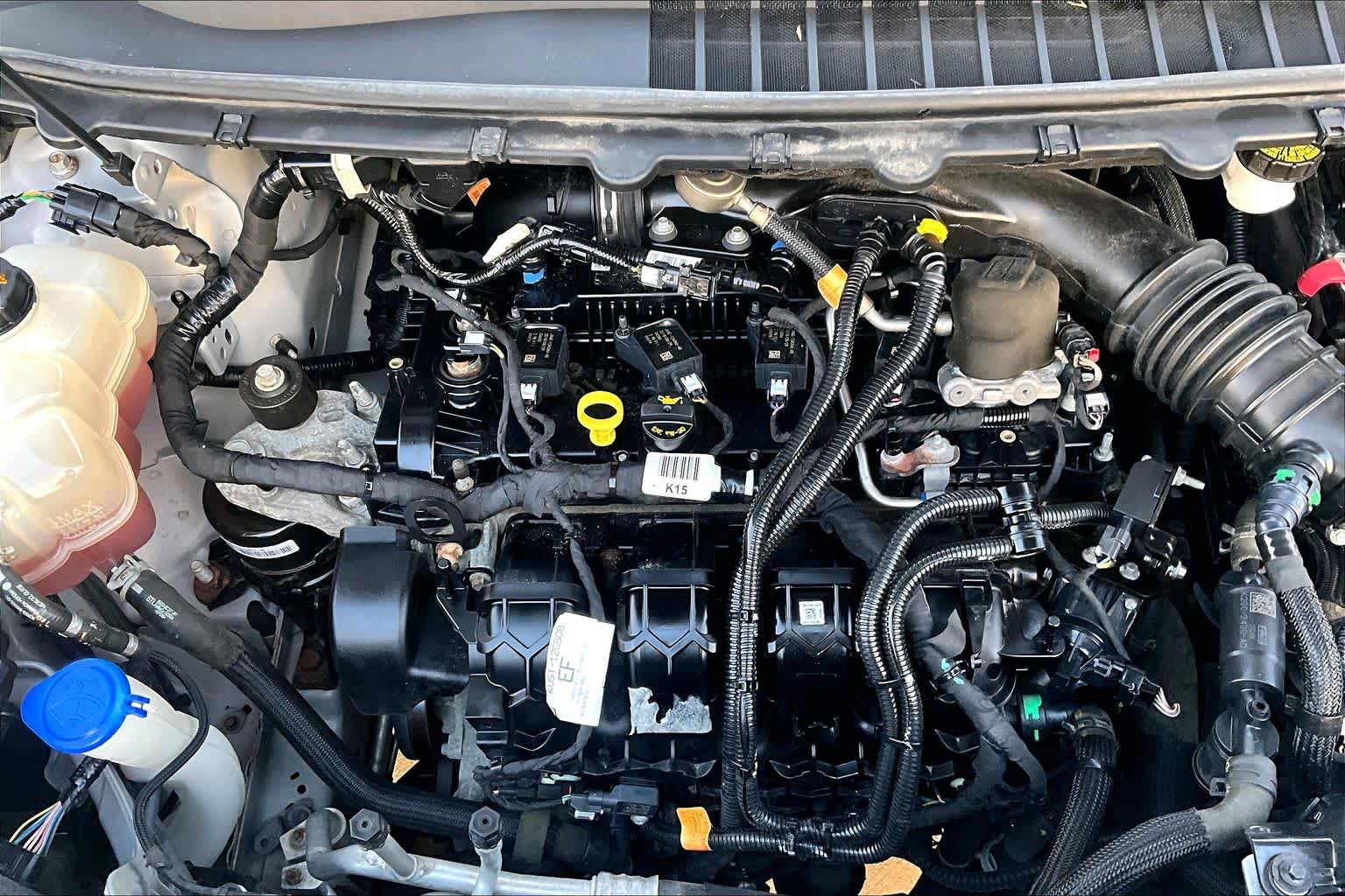 2019 Ford Edge photo 31 of 35