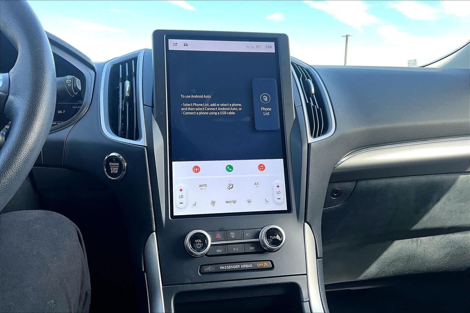 2022 Ford Edge photo 33 of 36