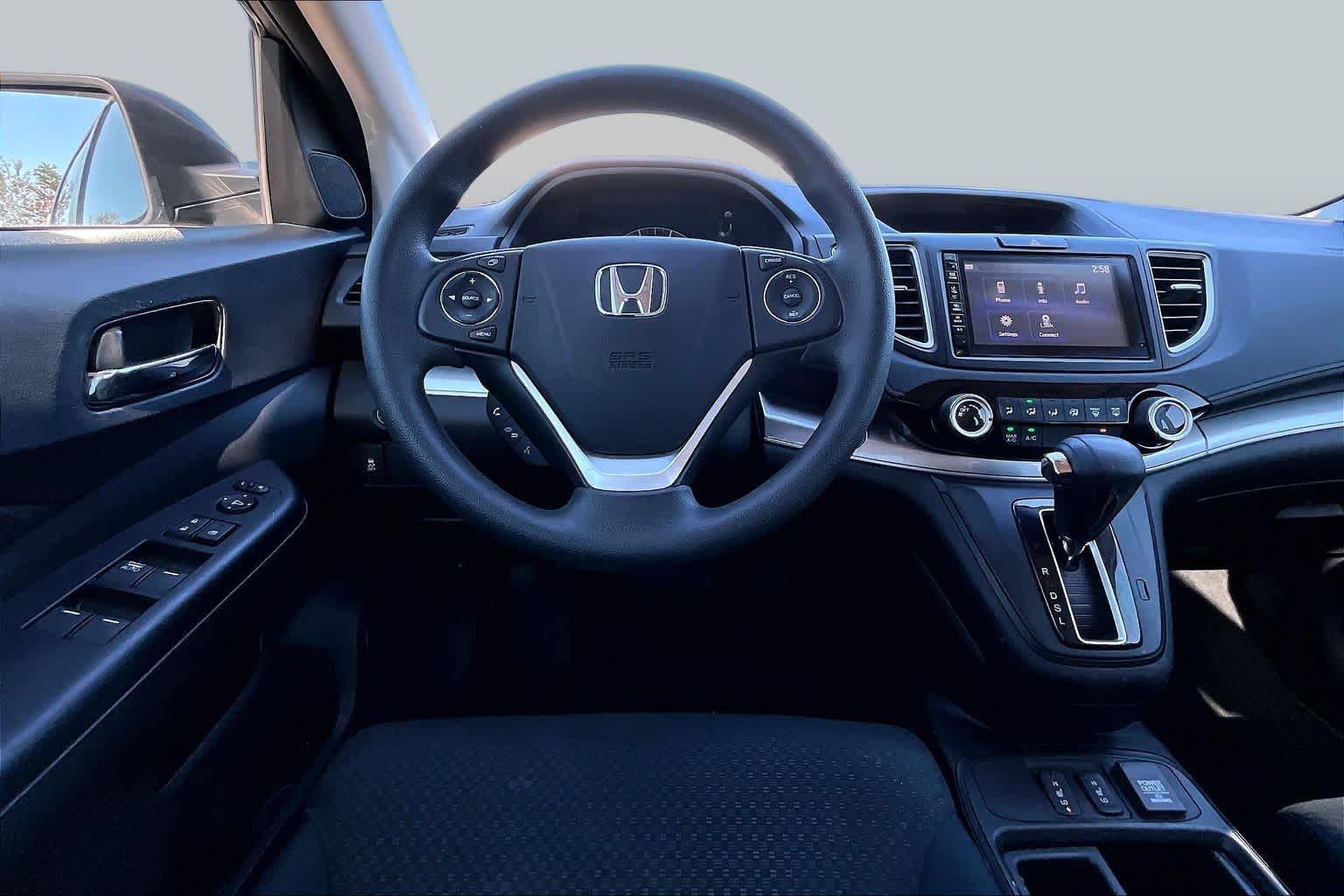2015 Honda CR-V photo 6 of 31