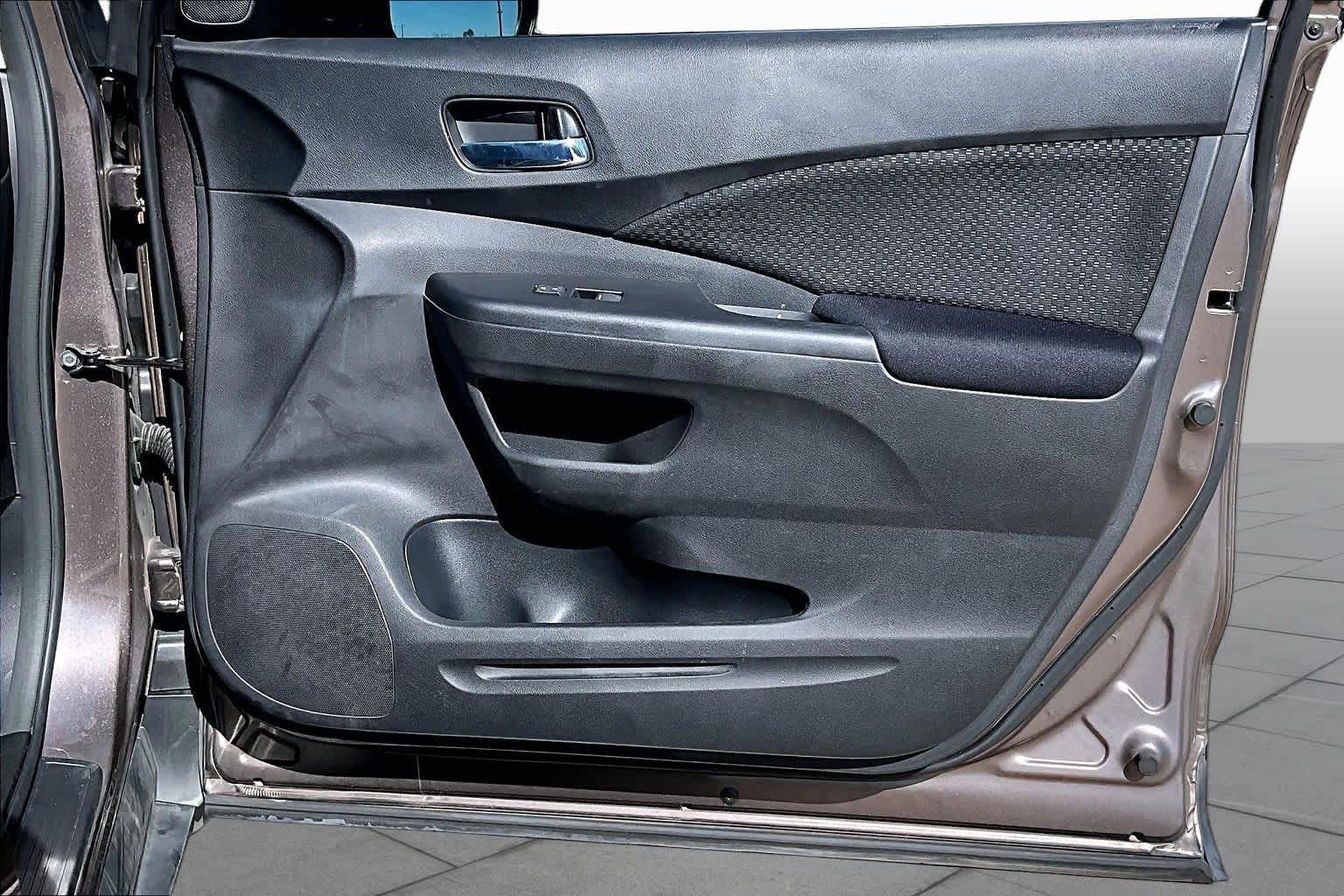 2015 Honda CR-V photo 21 of 31