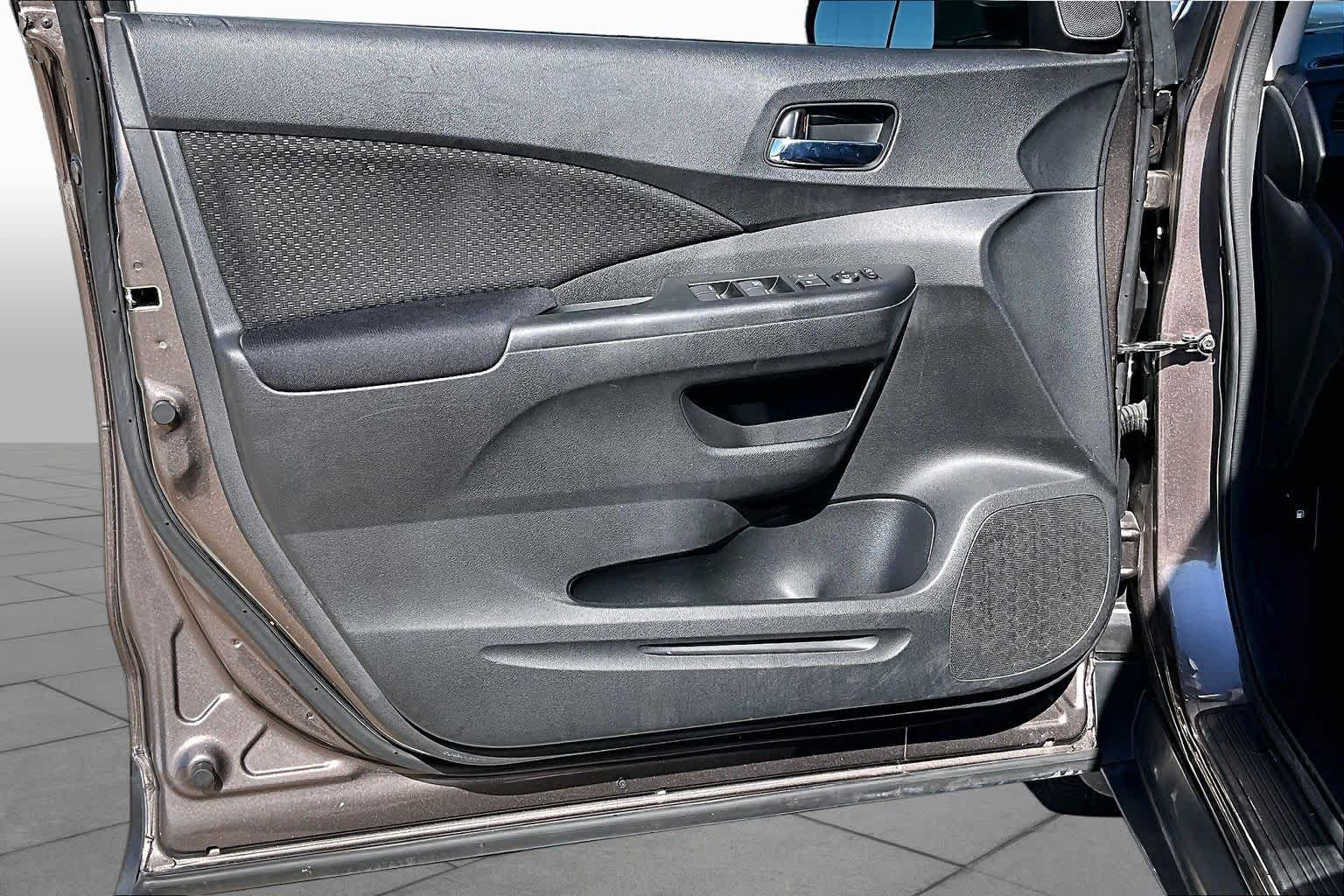 2015 Honda CR-V photo 20 of 31