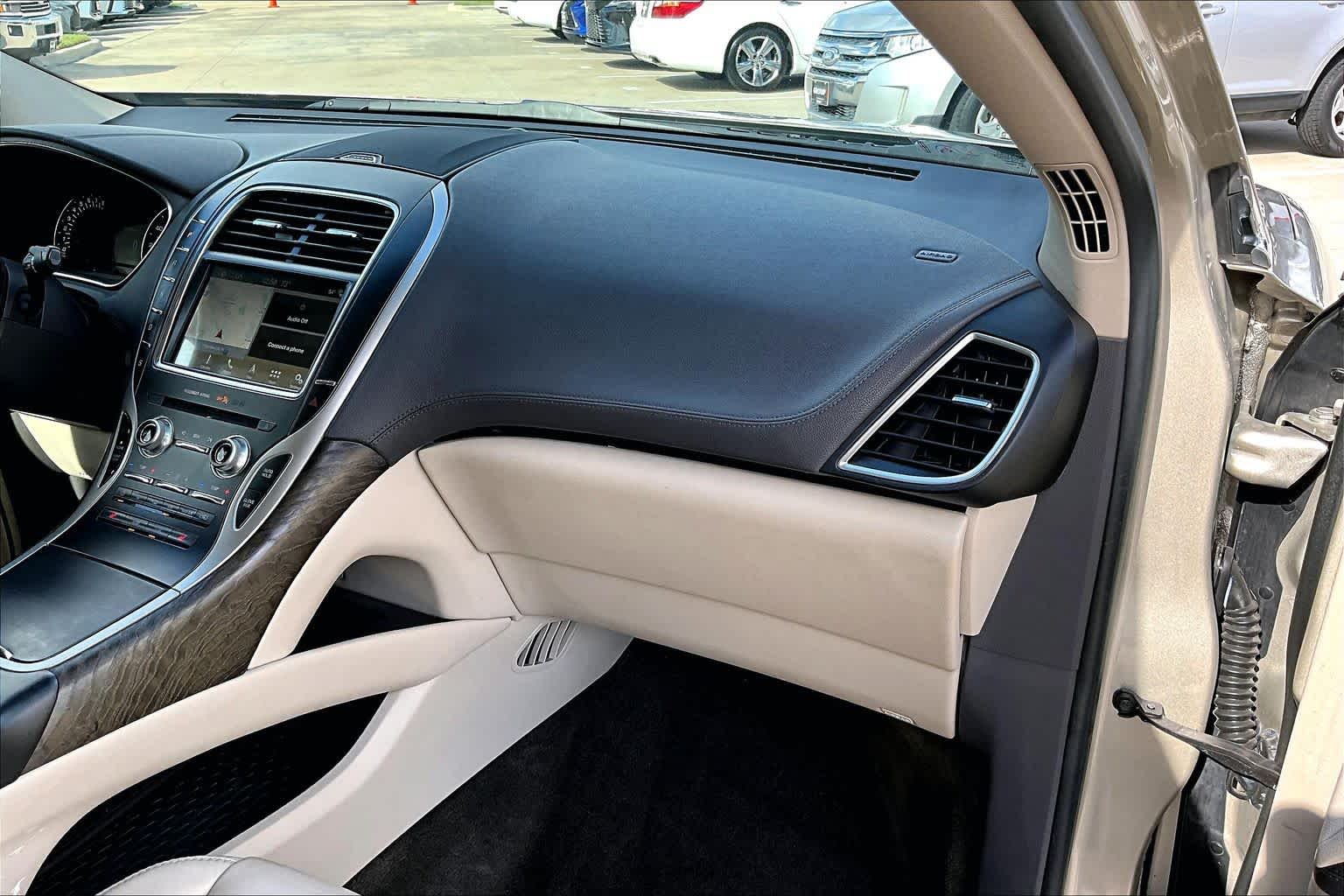 2017 Lincoln MKX Select Palladium White Gold Metallic at Mac Haik Ford