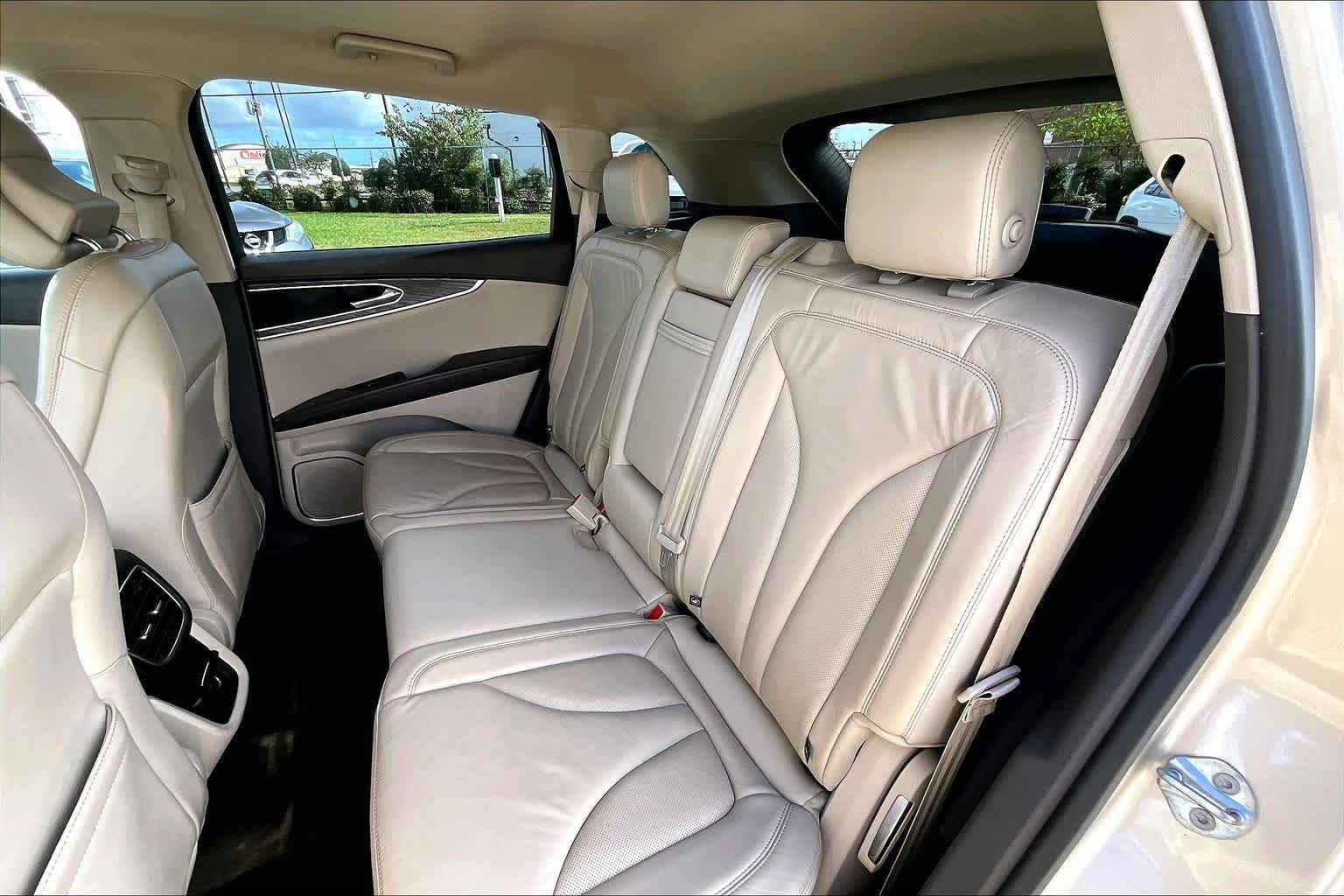 2017 Lincoln MKX Select Palladium White Gold Metallic at Mac Haik Ford