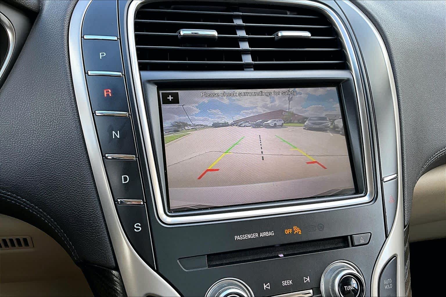 2017 Lincoln MKX Select Palladium White Gold Metallic at Mac Haik Ford