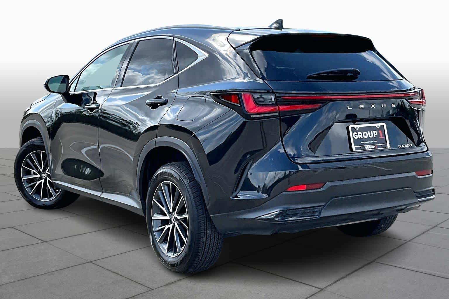 2024 Lexus NX 250 - 11