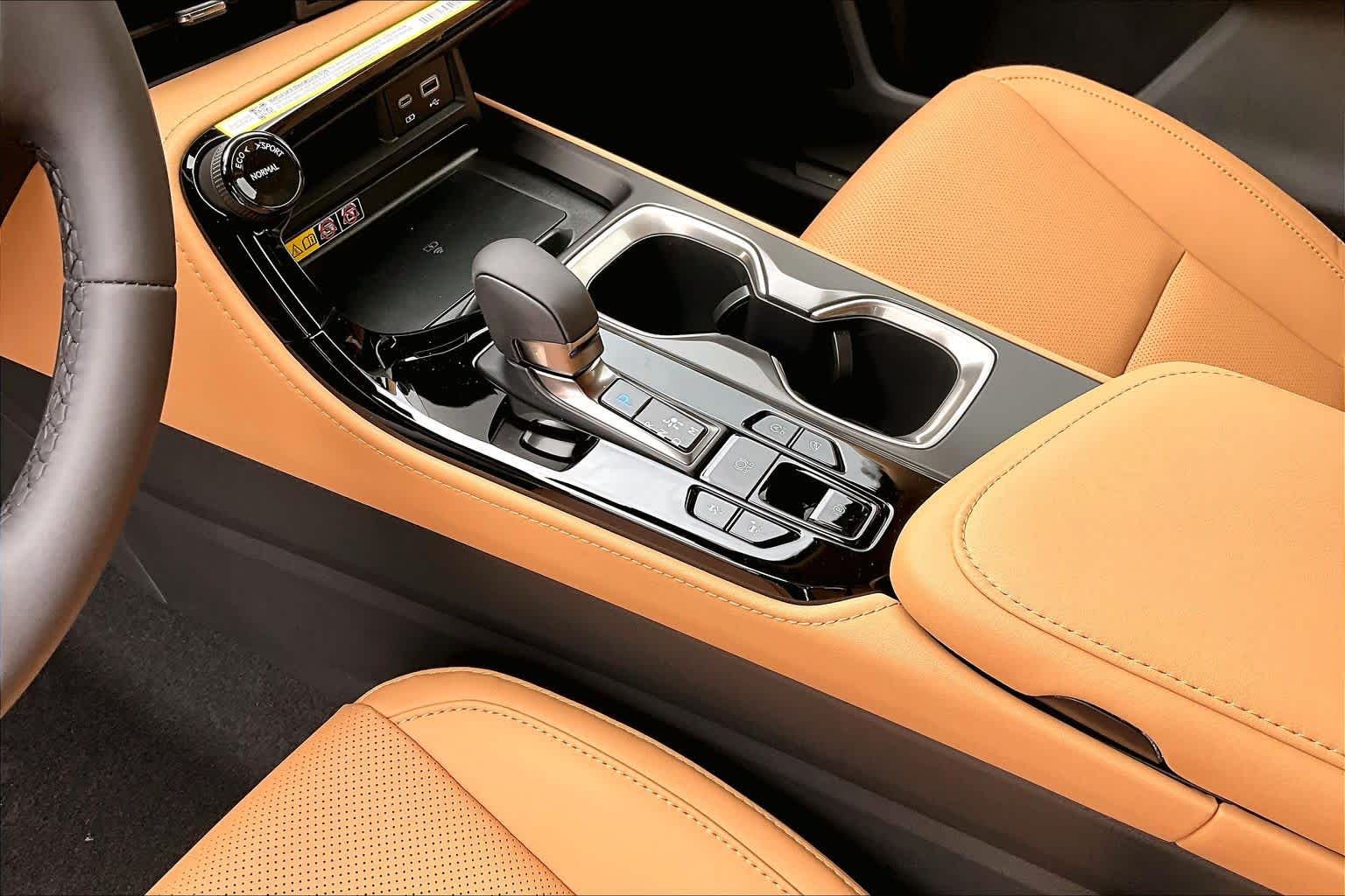 2026 Lexus NX 350 photo 7 of 22