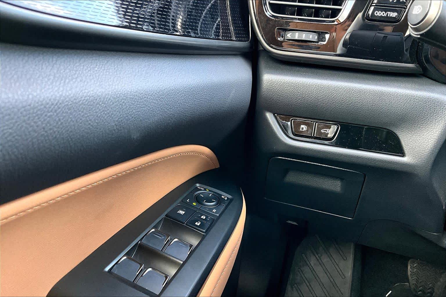 2026 Lexus NX 350 photo 36 of 37