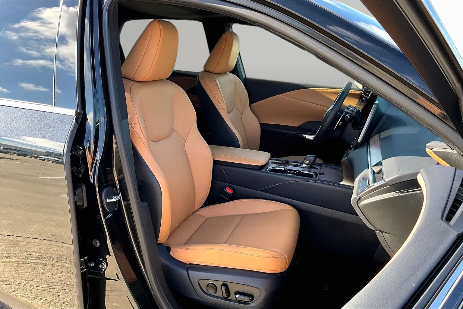 2026 Lexus RX Premium - 8