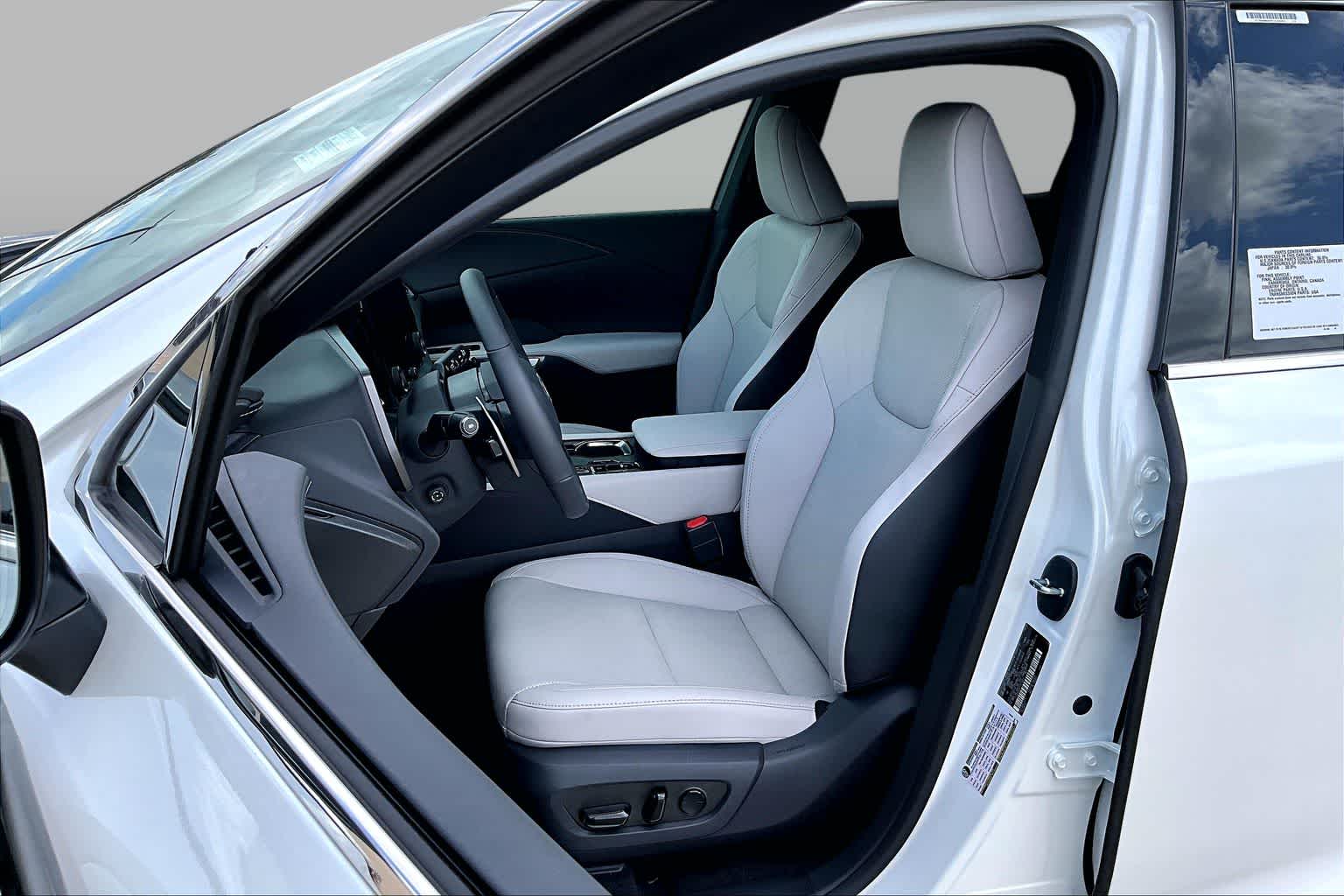 2026 Lexus RX 350 photo 9 of 20