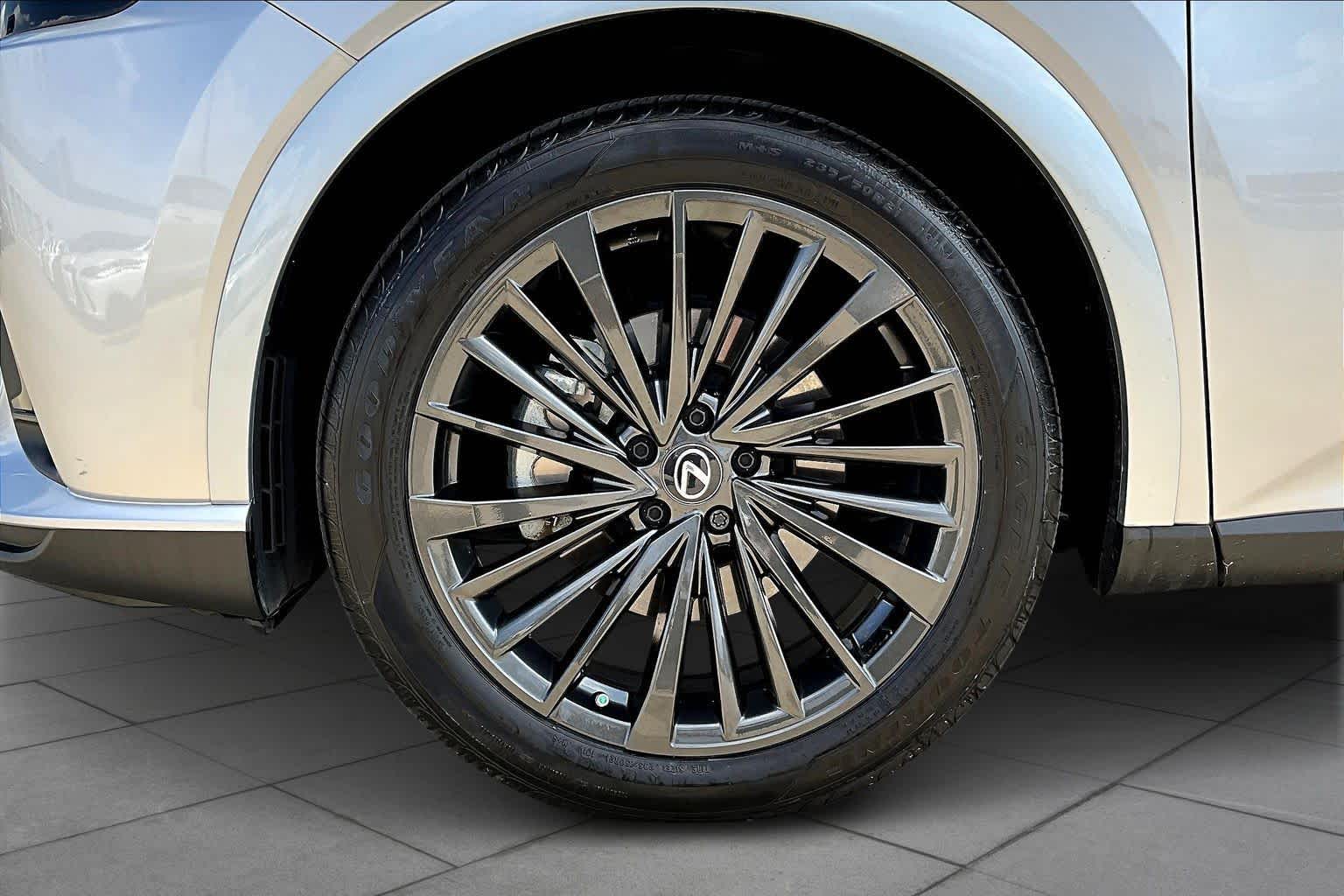 2025 Lexus RX Premium  - 9