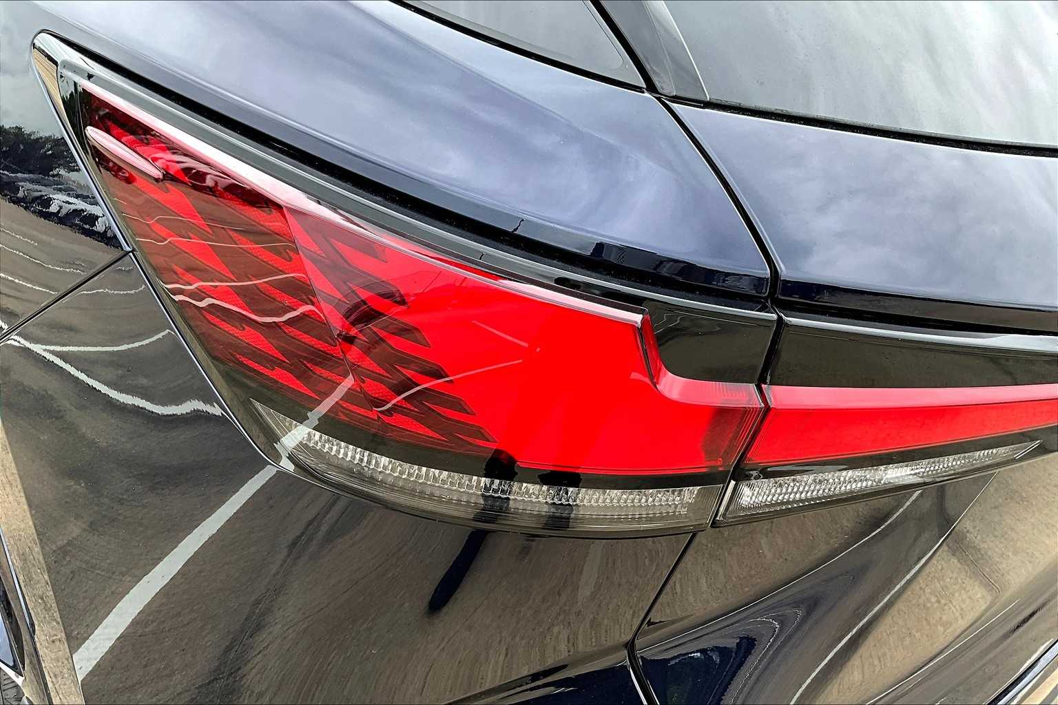 2025 Lexus RX 350 photo 14 of 22