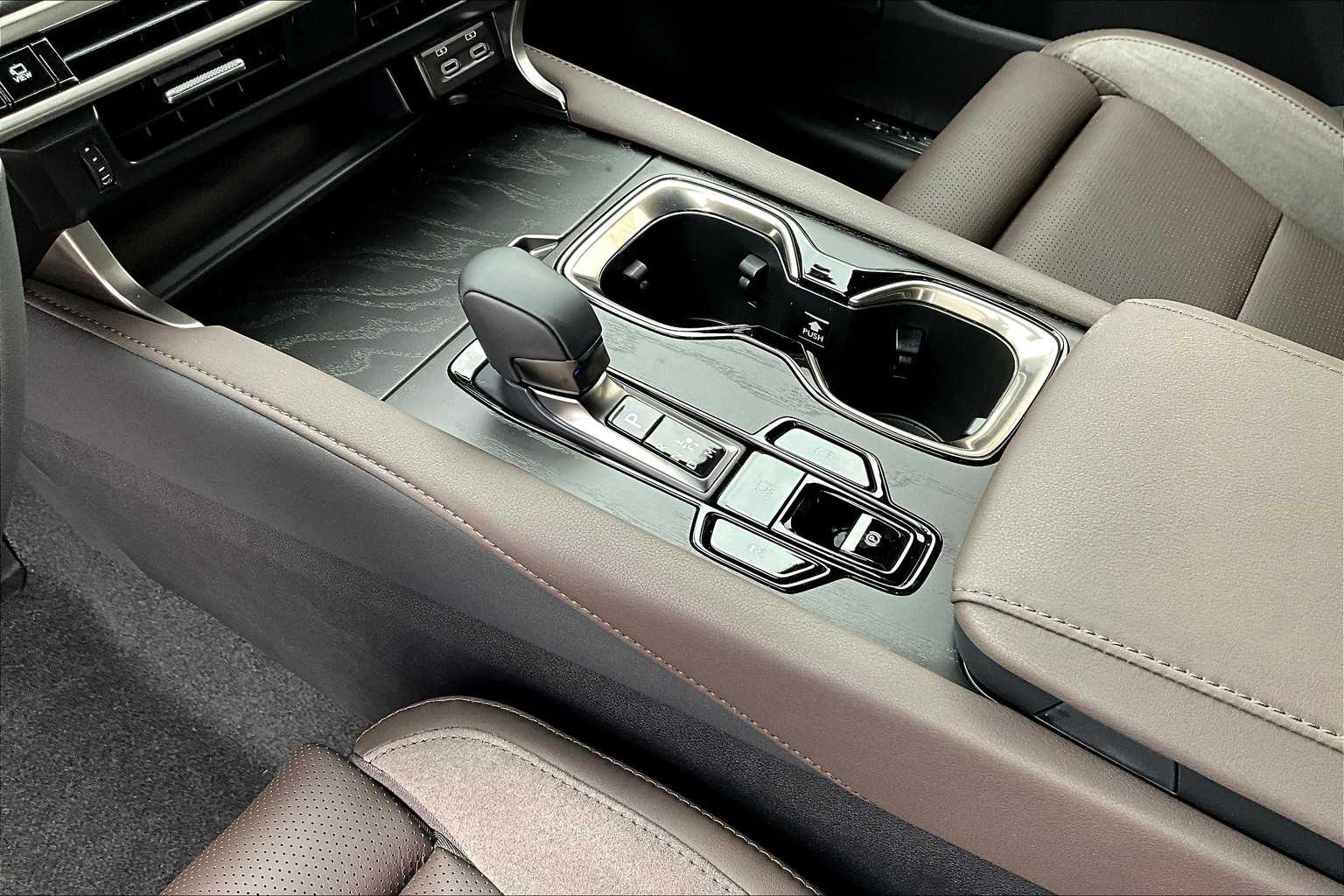 2025 Lexus RX 350 photo 7 of 22