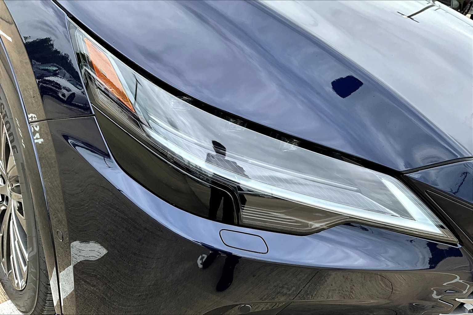 2025 Lexus RX 350 photo 13 of 22