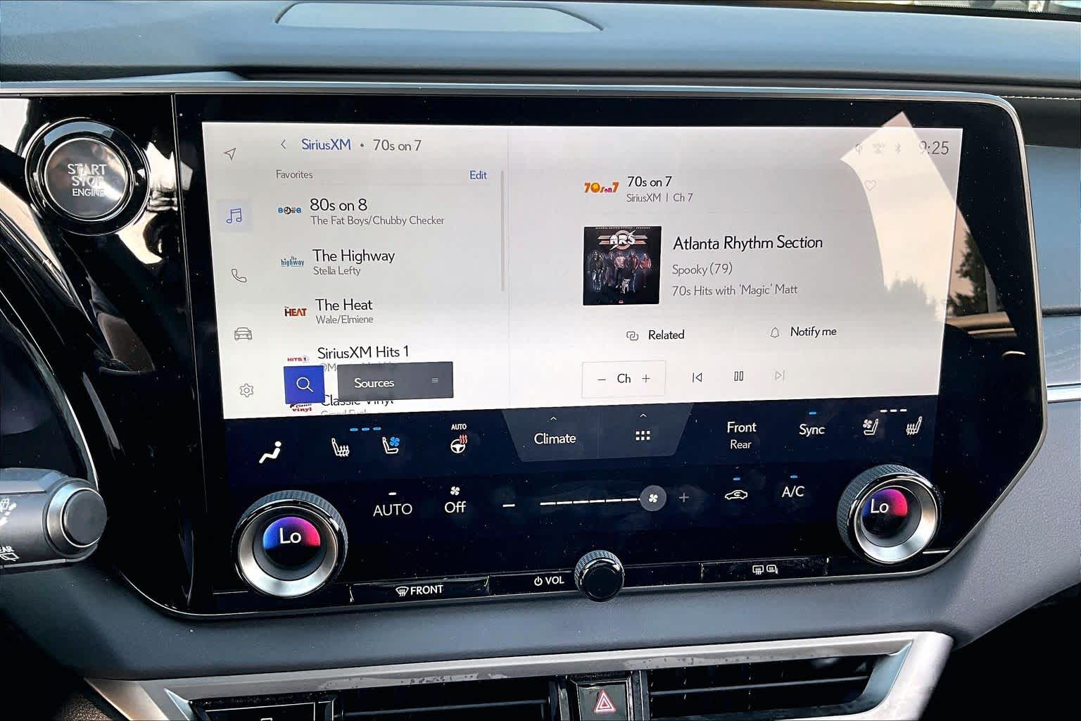 2025 Lexus RX 350 photo 31 of 34