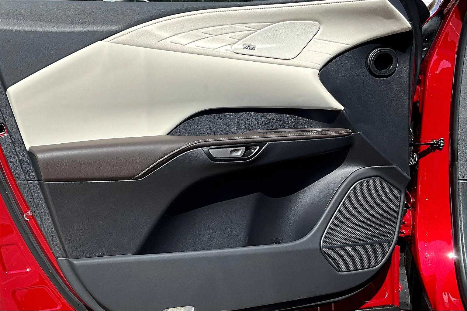 2025 Lexus RX Luxury  - 9