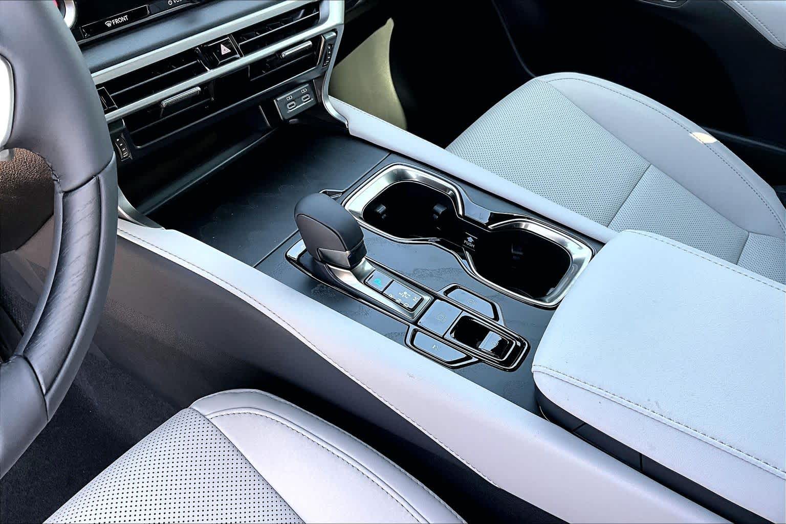 2026 Lexus RX 350 photo 7 of 20