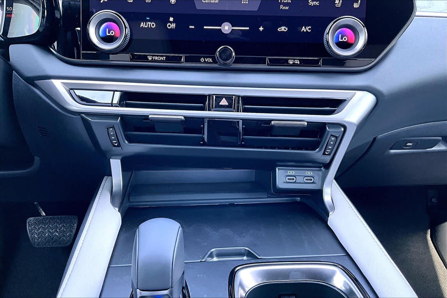 2026 Lexus RX 350 photo 19 of 20