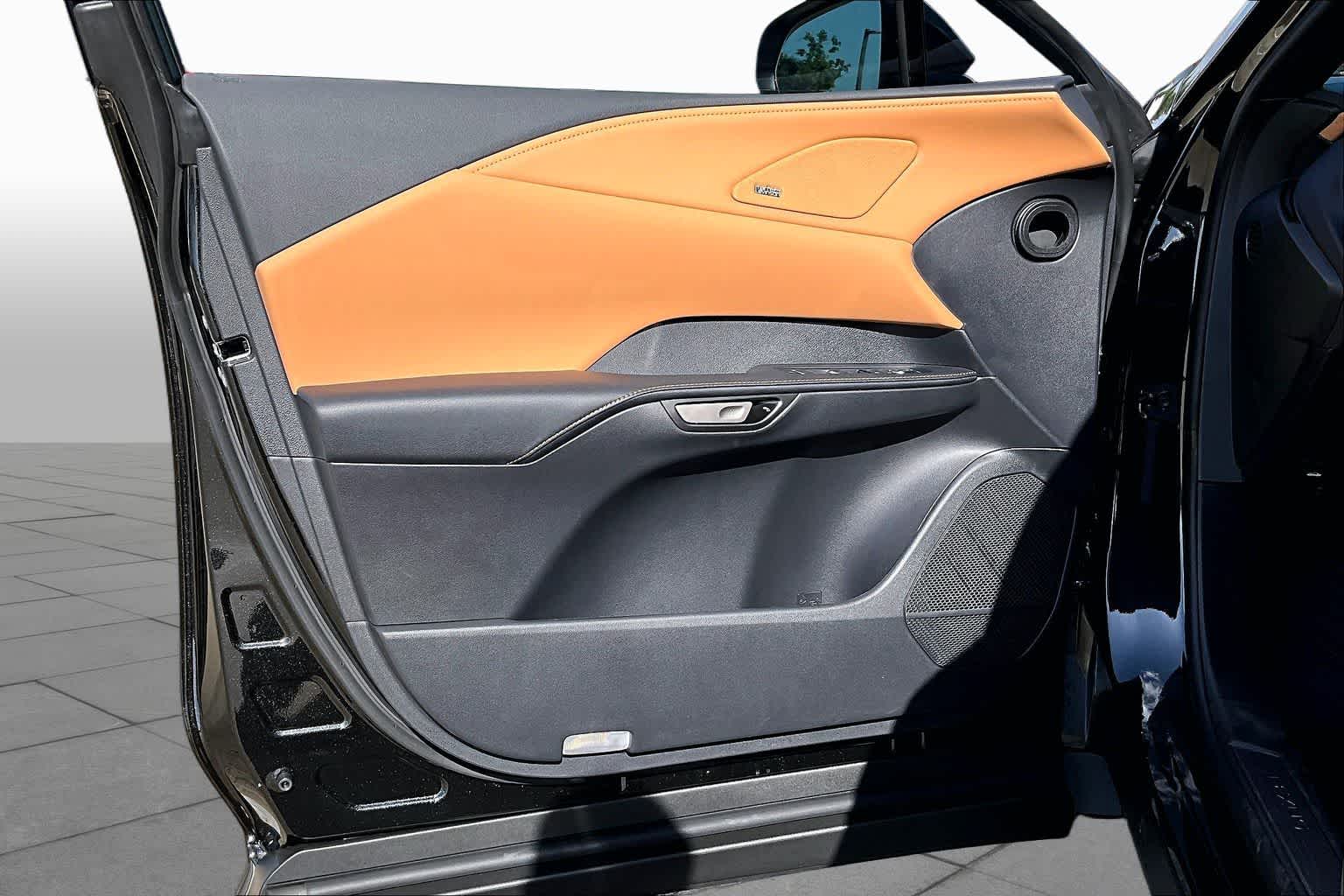 2026 Lexus RX 350 photo 10 of 20