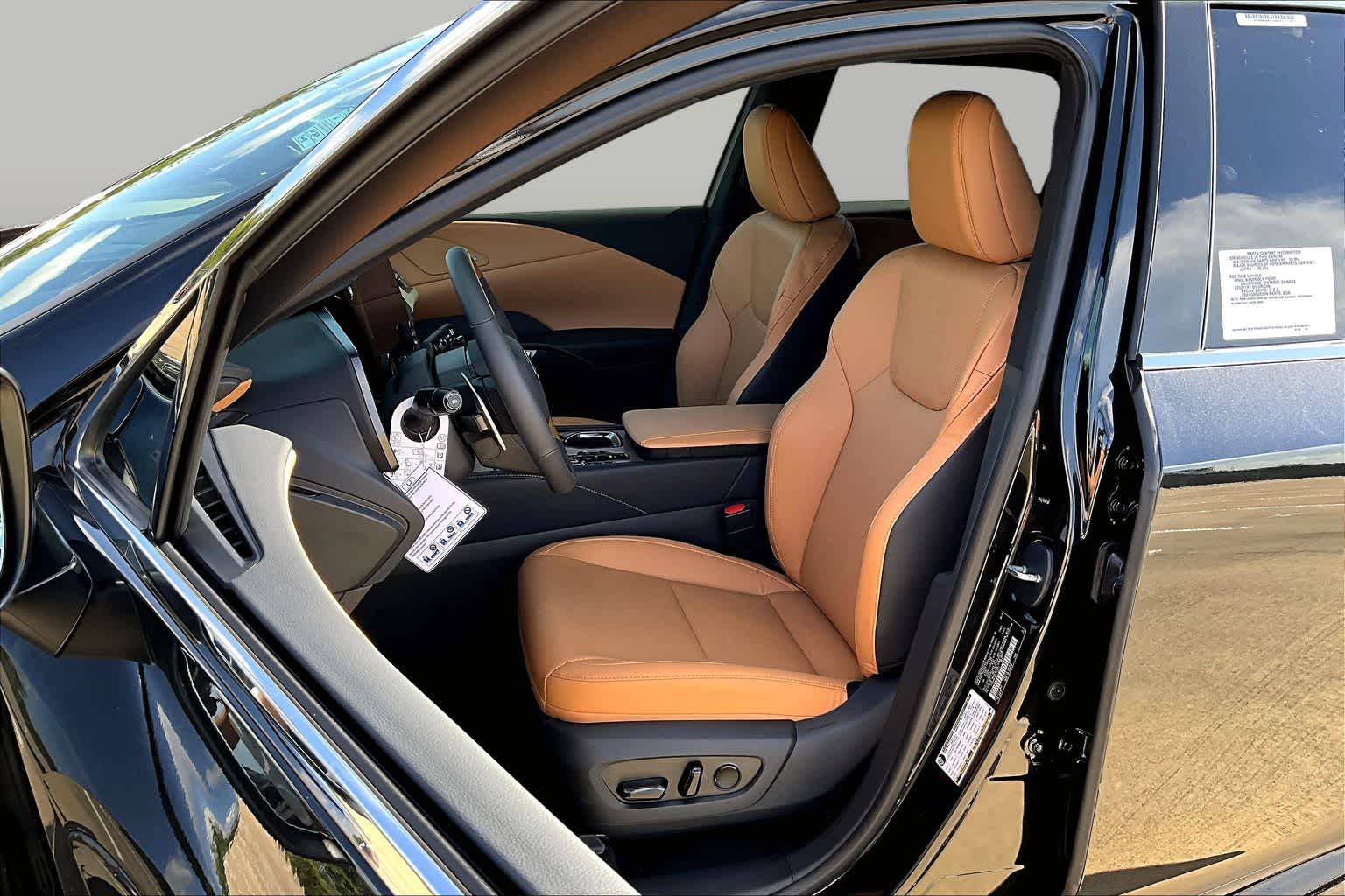 2026 Lexus RX 350 photo 9 of 20