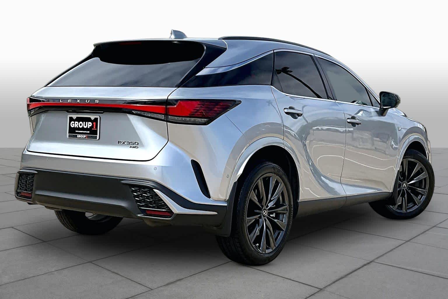 2024 Lexus RX 350 photo 13 of 37