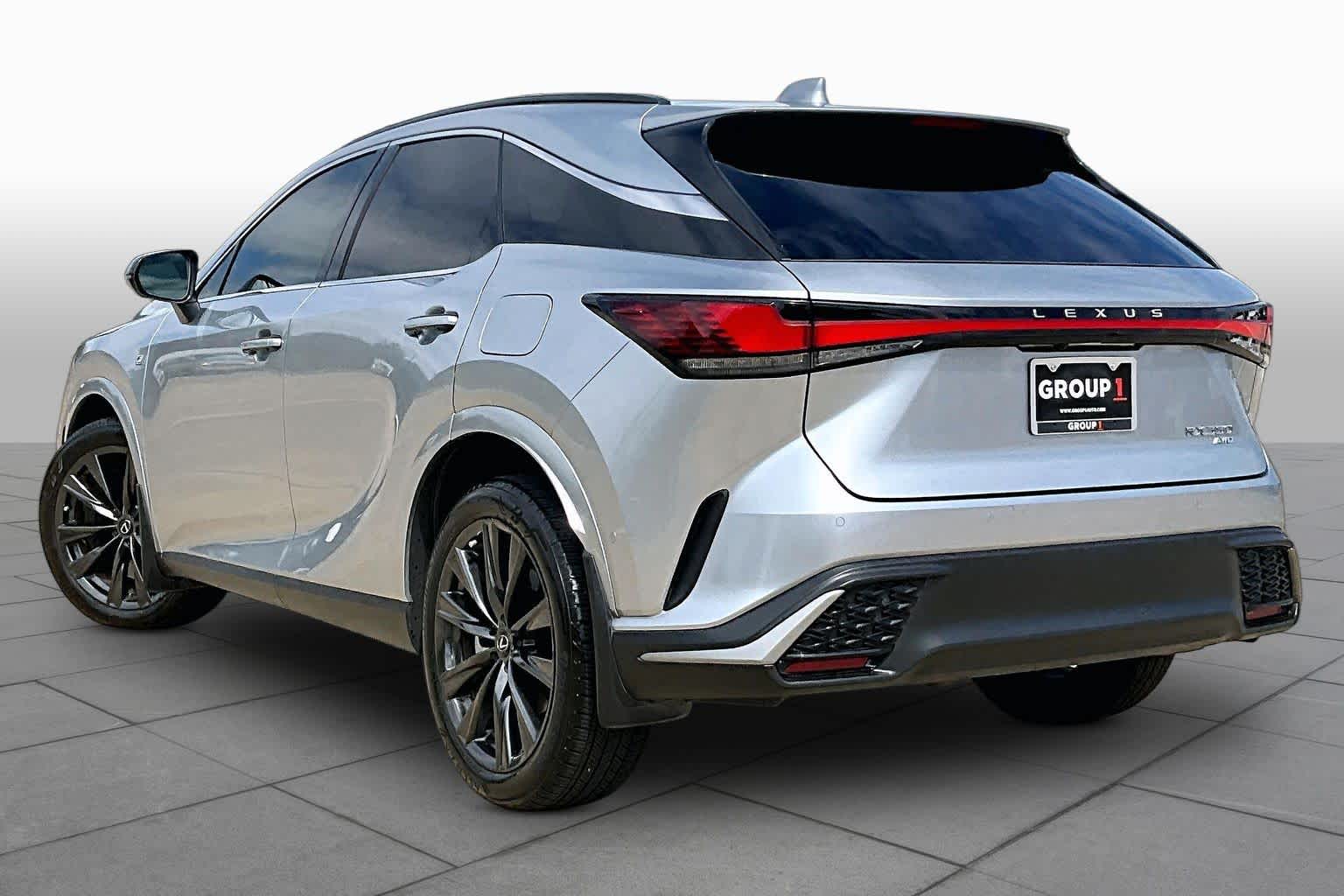 2024 Lexus RX 350 photo 12 of 37