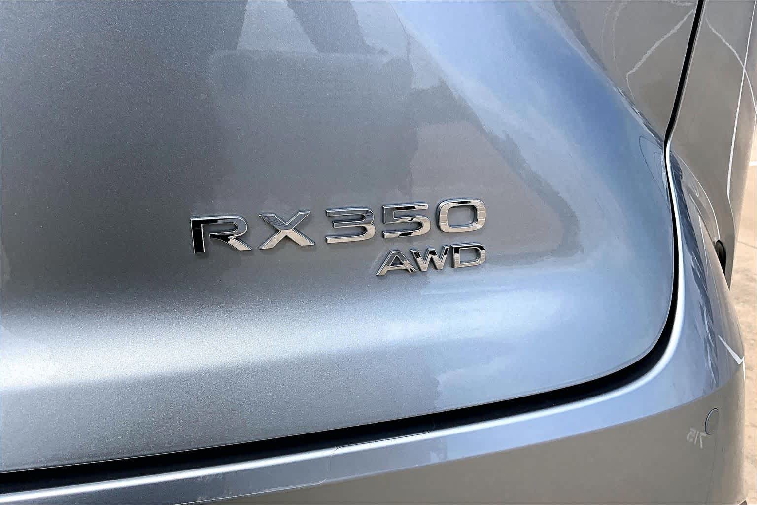 2024 Lexus RX 350 photo 10 of 37