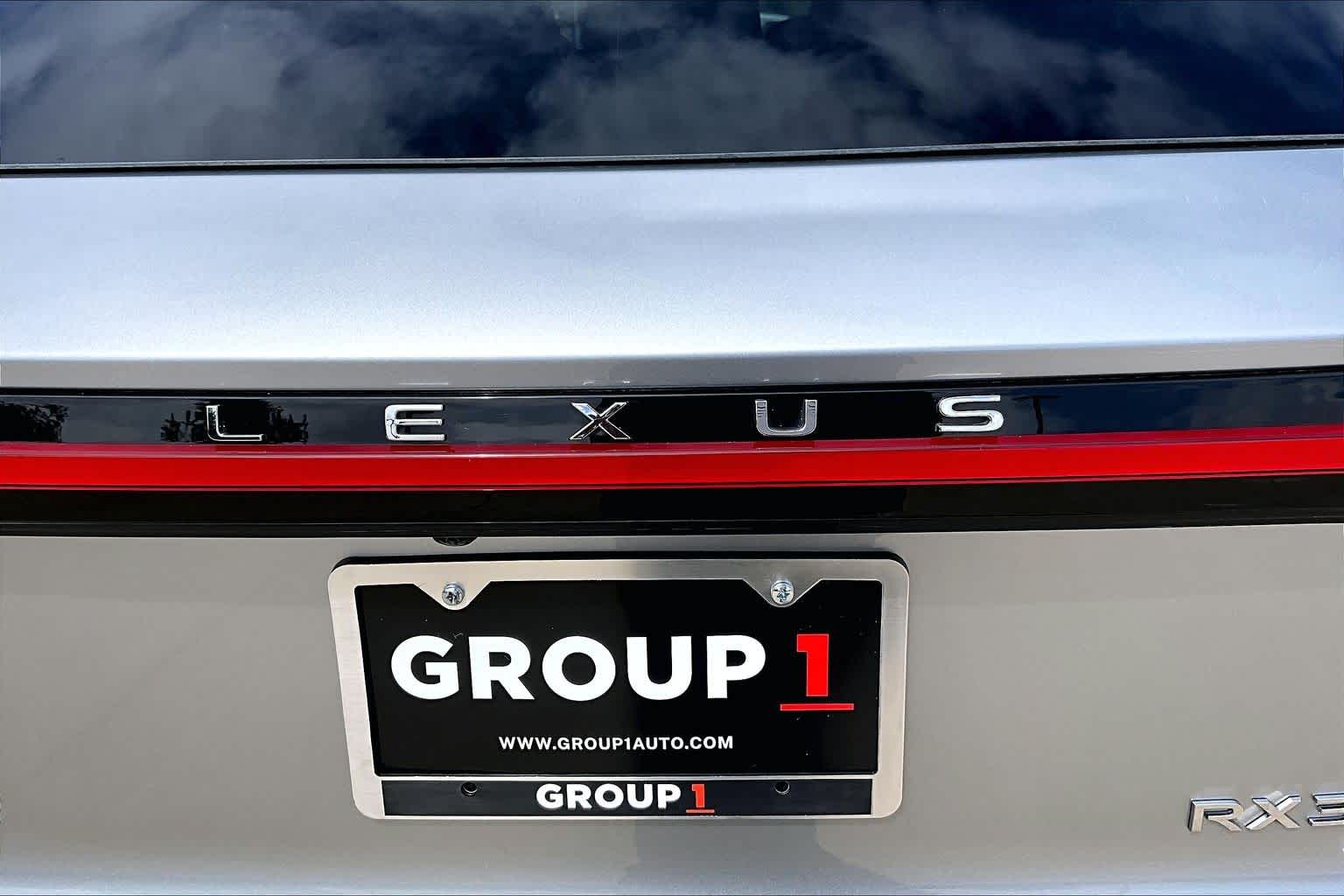 2024 Lexus RX 350 photo 31 of 37