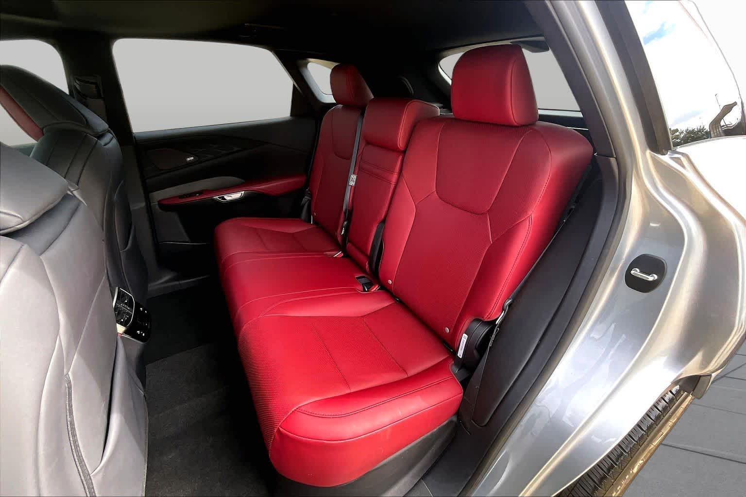 2024 Lexus RX 350 photo 21 of 37