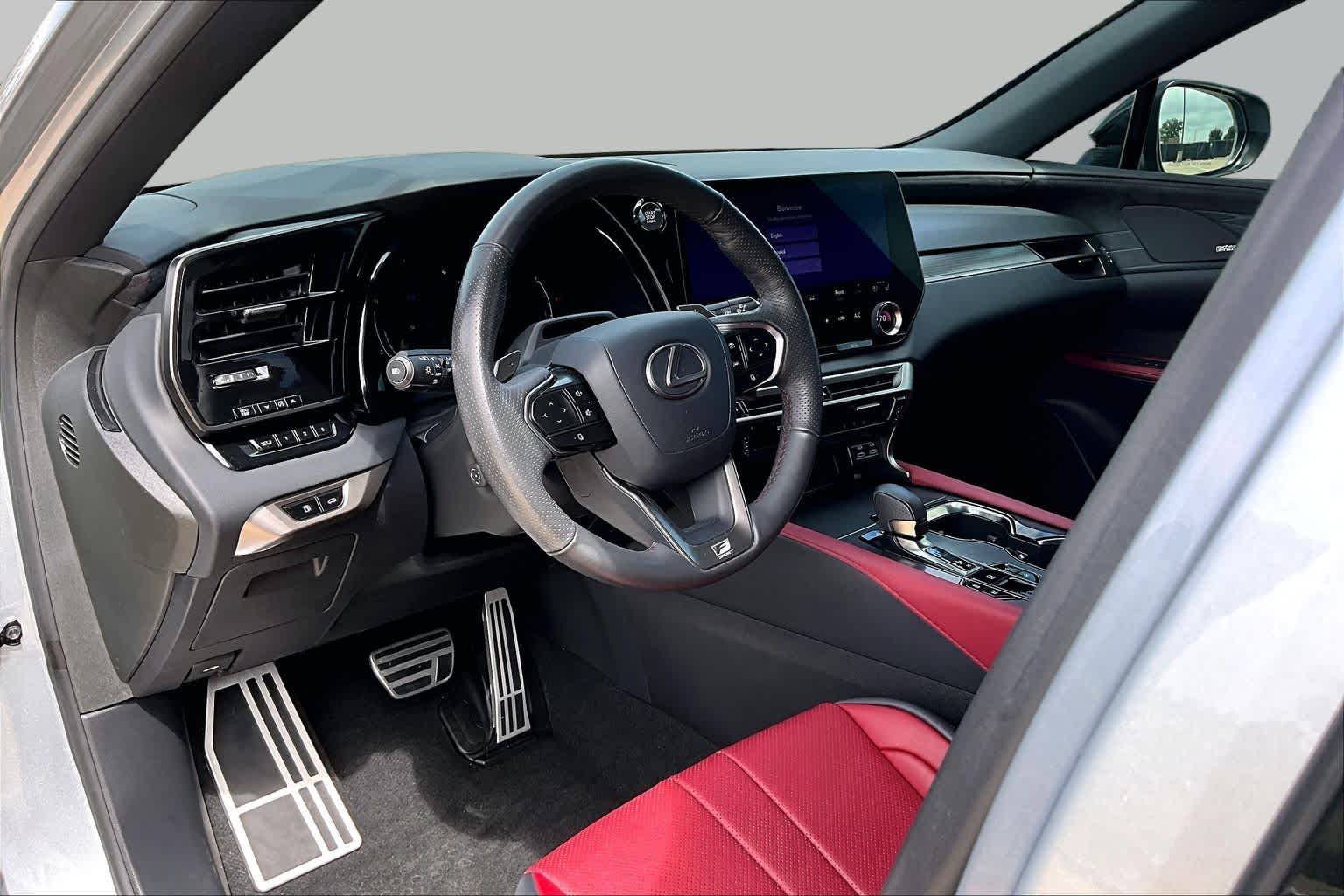 2024 Lexus RX 350 photo 18 of 37