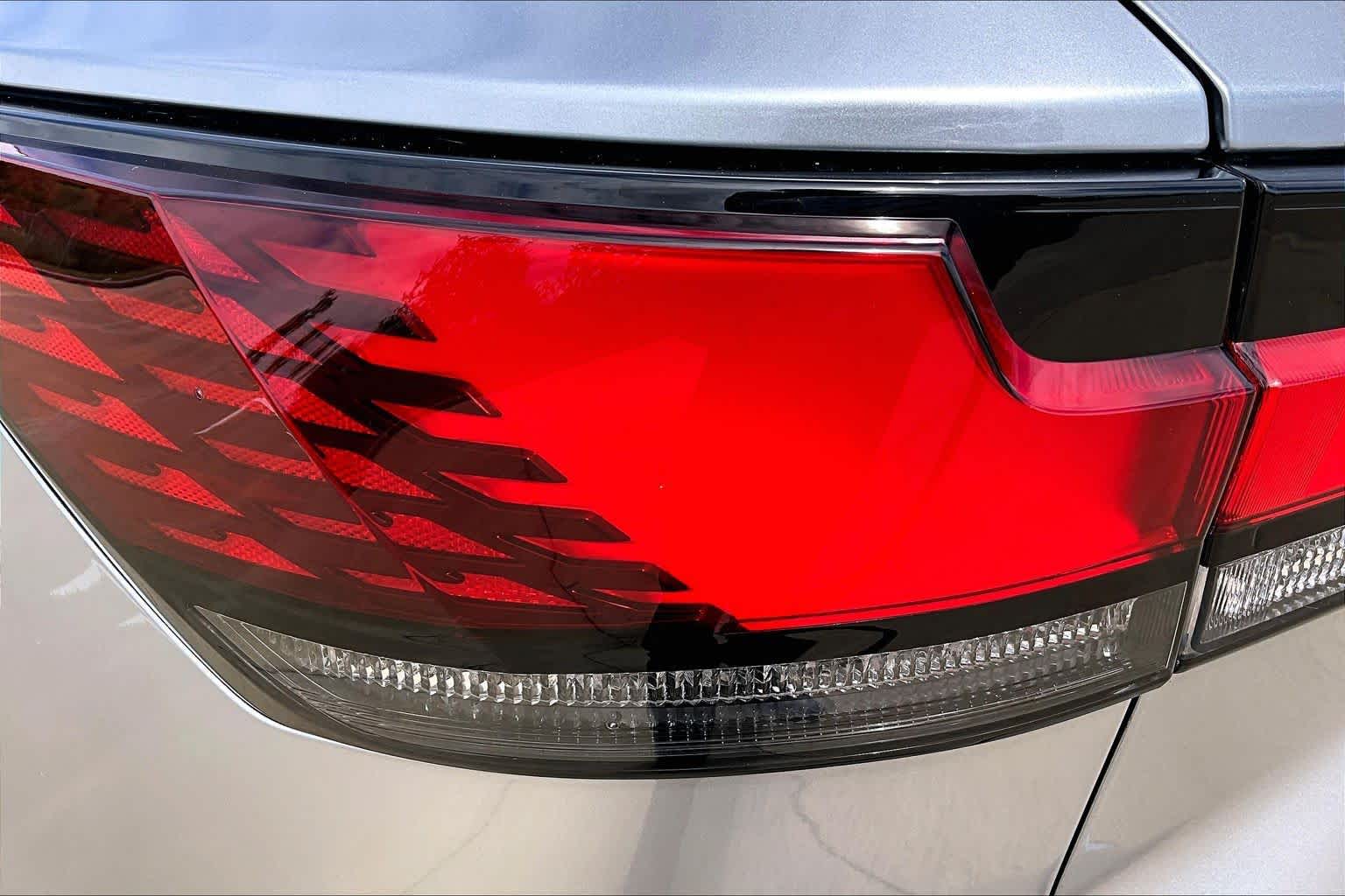 2024 Lexus RX 350 photo 29 of 37