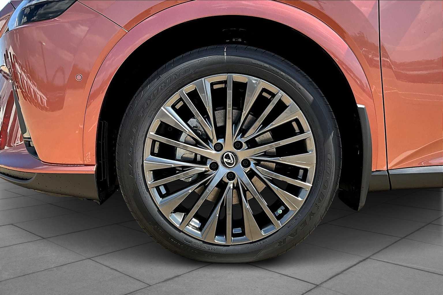 2025 Lexus RX Luxury  - 10