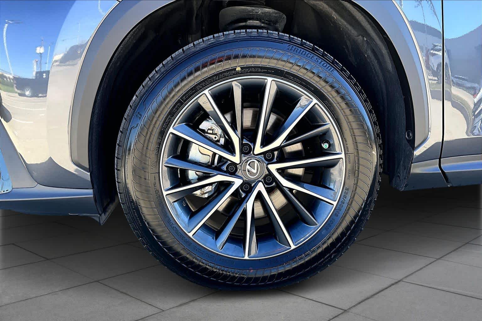 2025 Lexus NX 250 Premium - 10