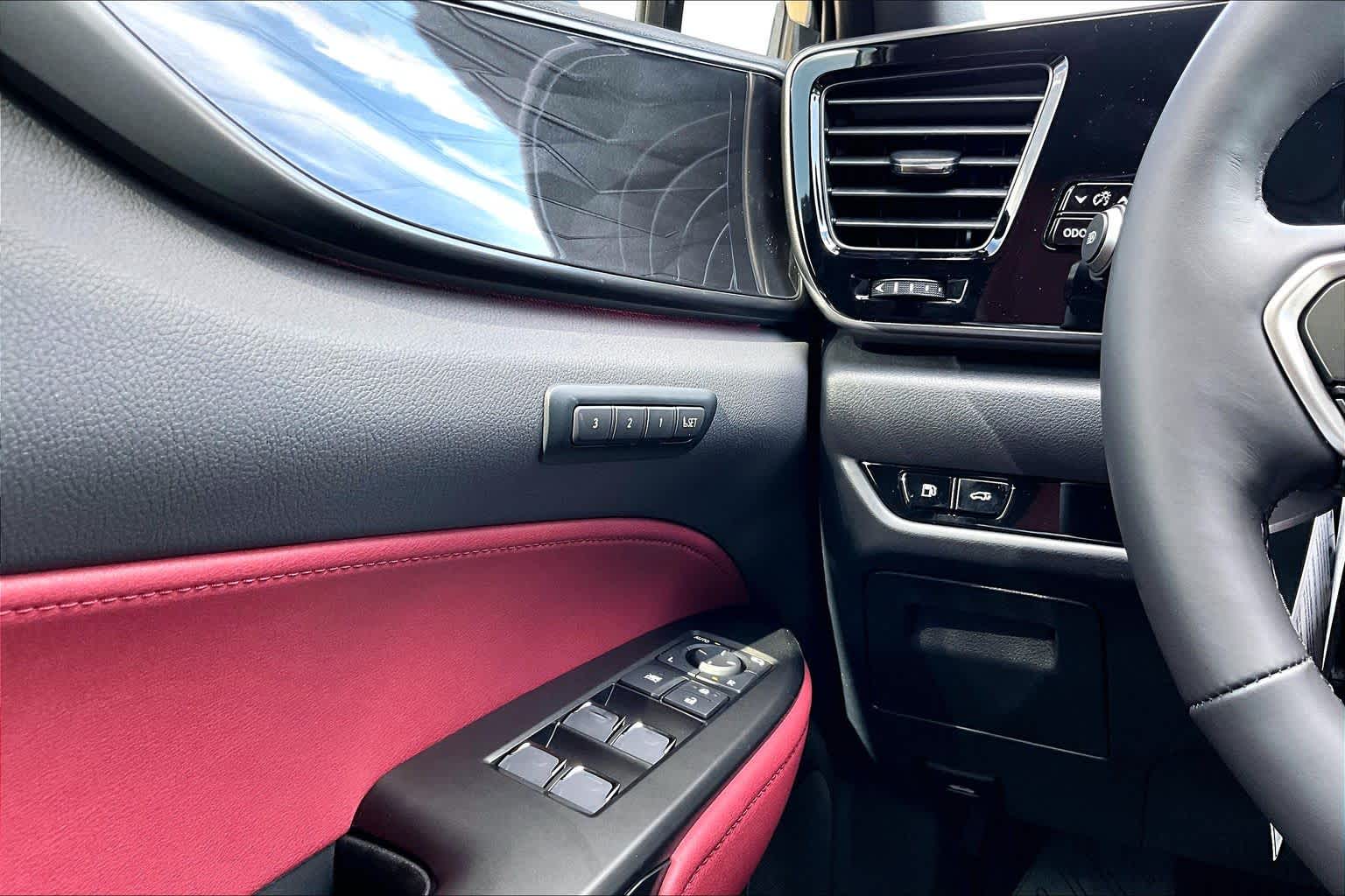 2026 Lexus NX 350 photo 20 of 22