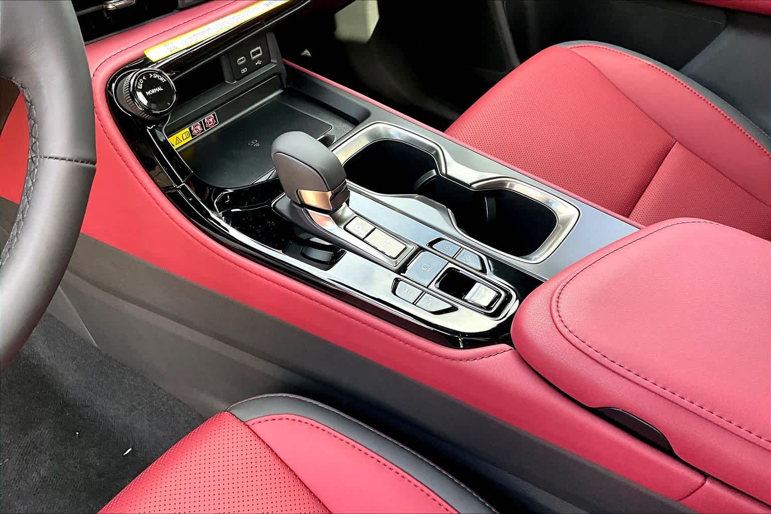 2026 Lexus NX 350 photo 7 of 22