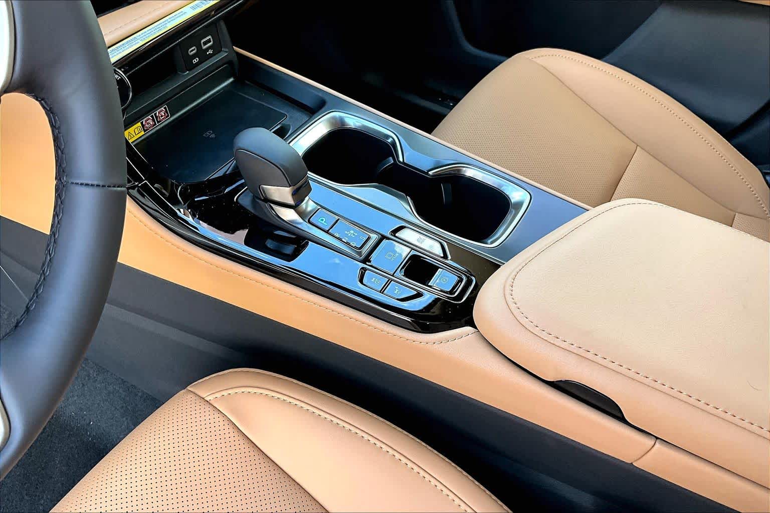 2026 Lexus NX 350h photo 7 of 22
