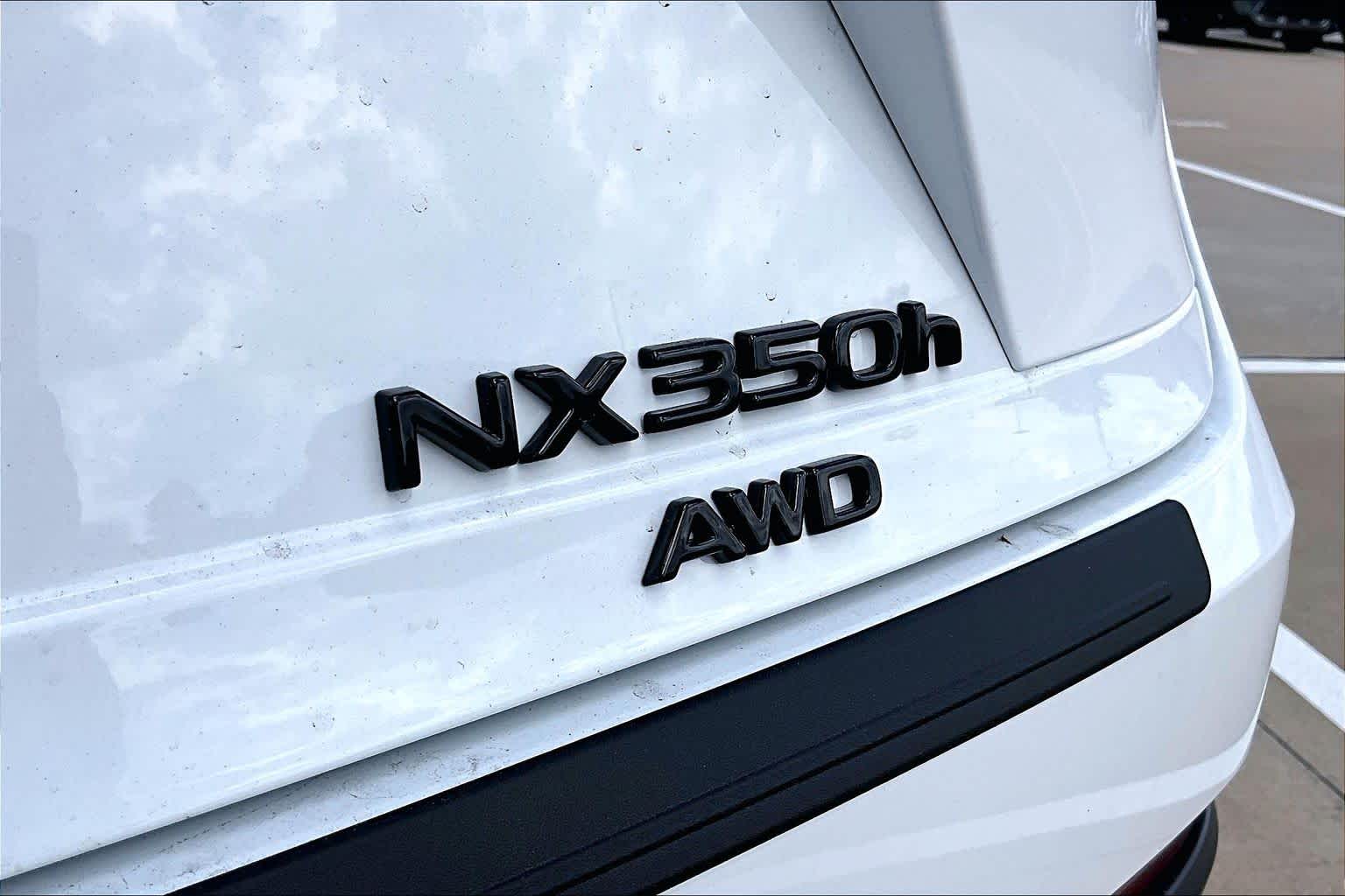 2026 Lexus NX 350h photo 15 of 22