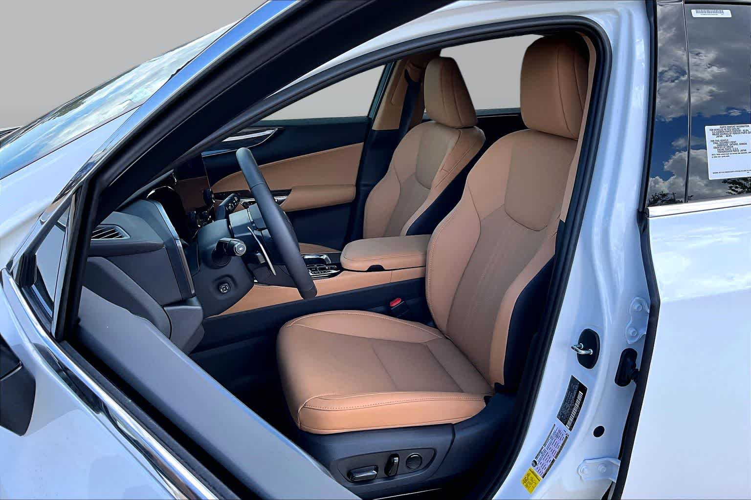 2026 Lexus NX 350h photo 9 of 22
