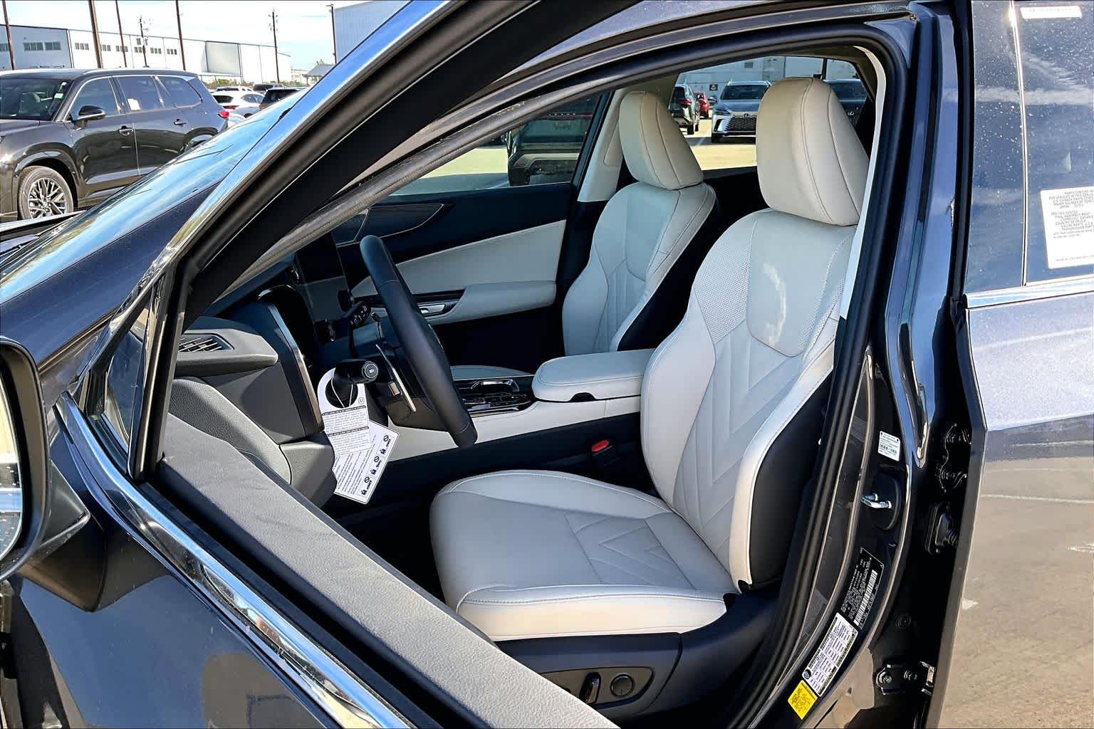 2026 Lexus NX 350 Luxury - 8
