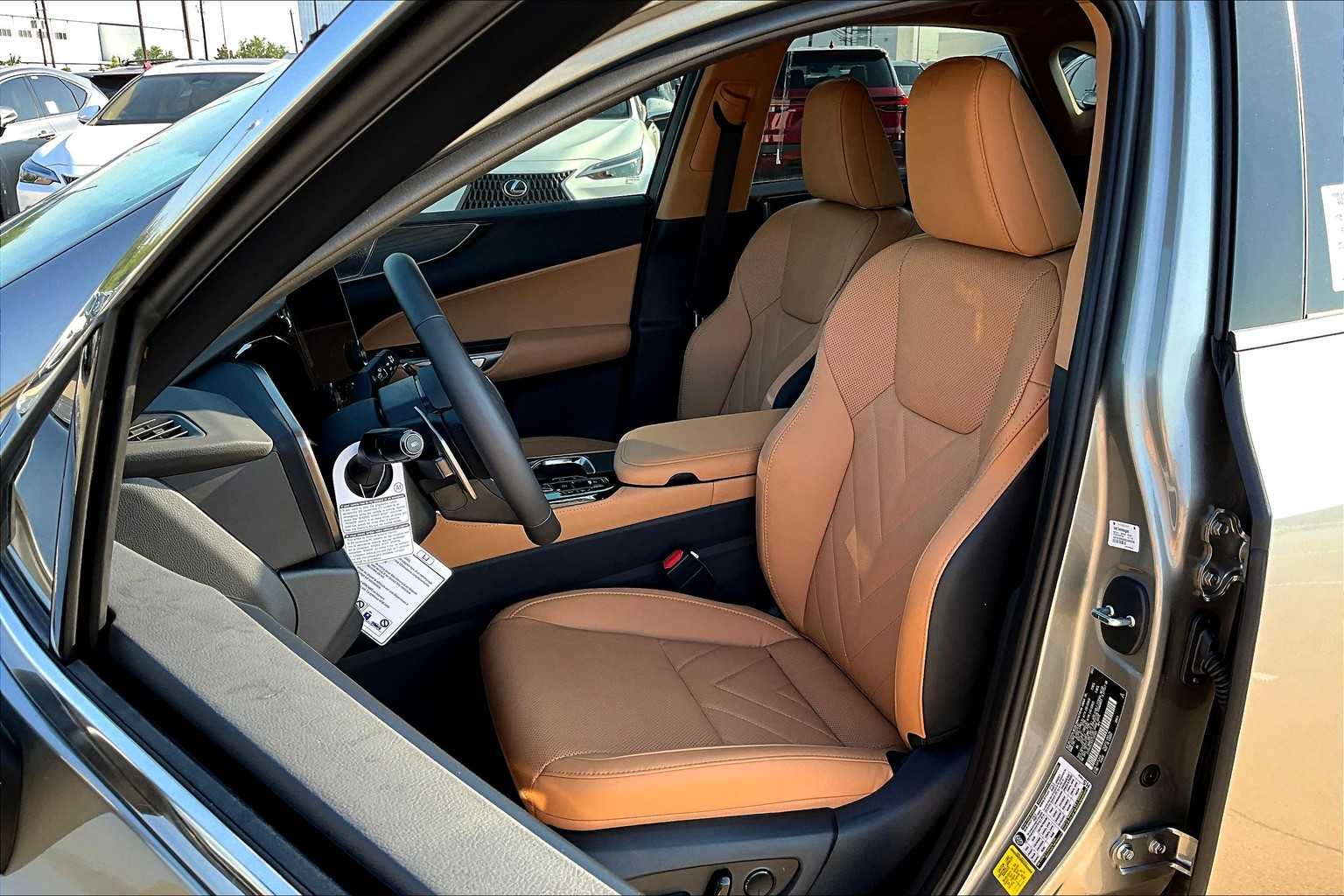 2026 Lexus NX Luxury  - 8