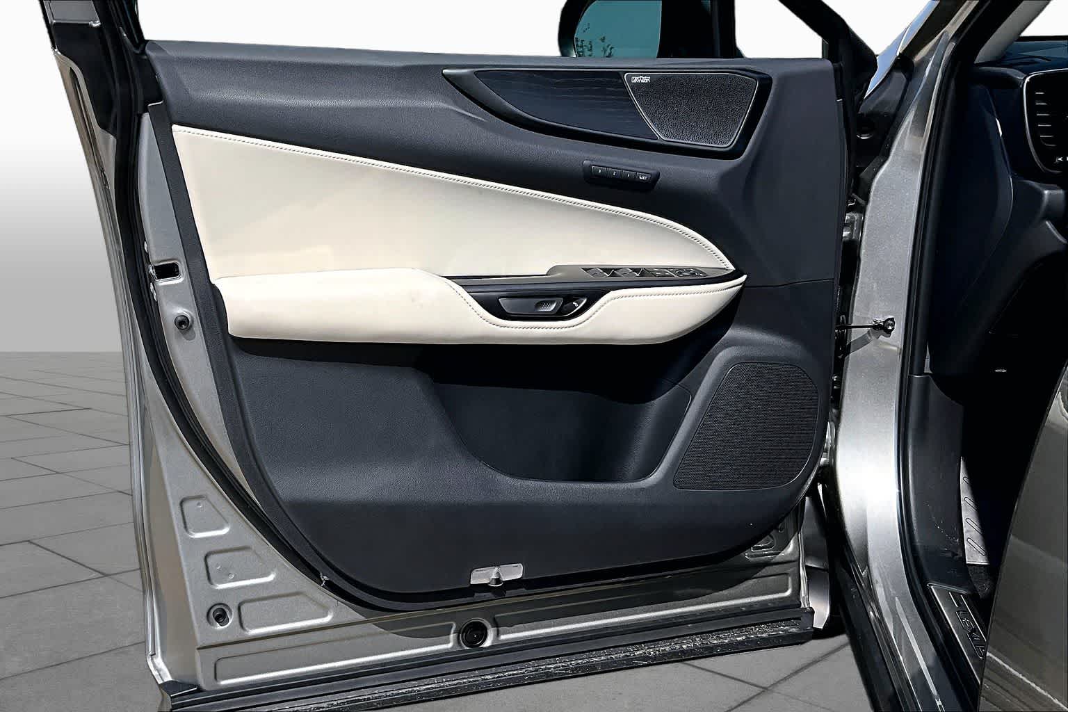 2026 Lexus NX 350 Luxury - 9