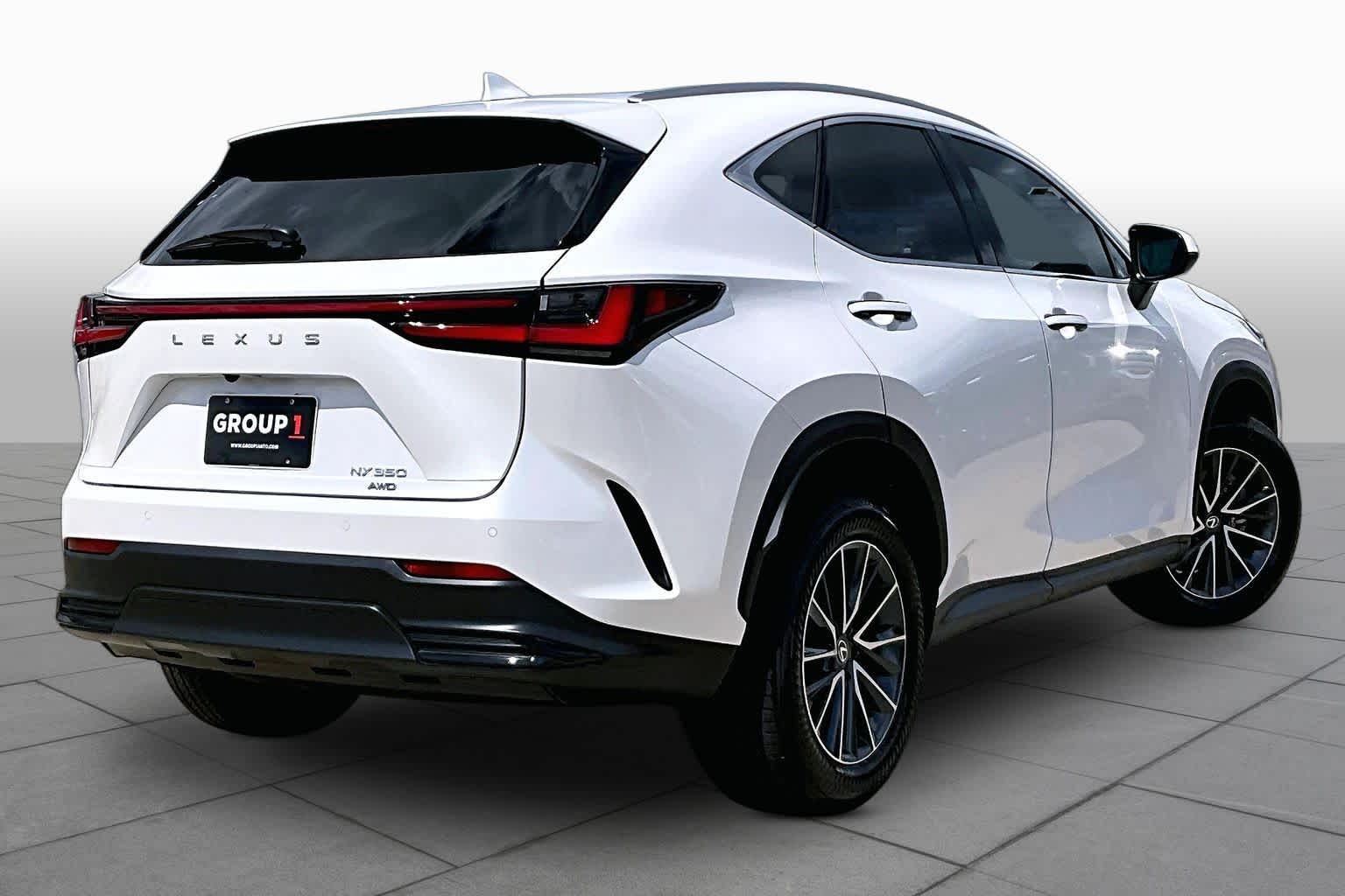 2025 Lexus NX 350 photo 13 of 34