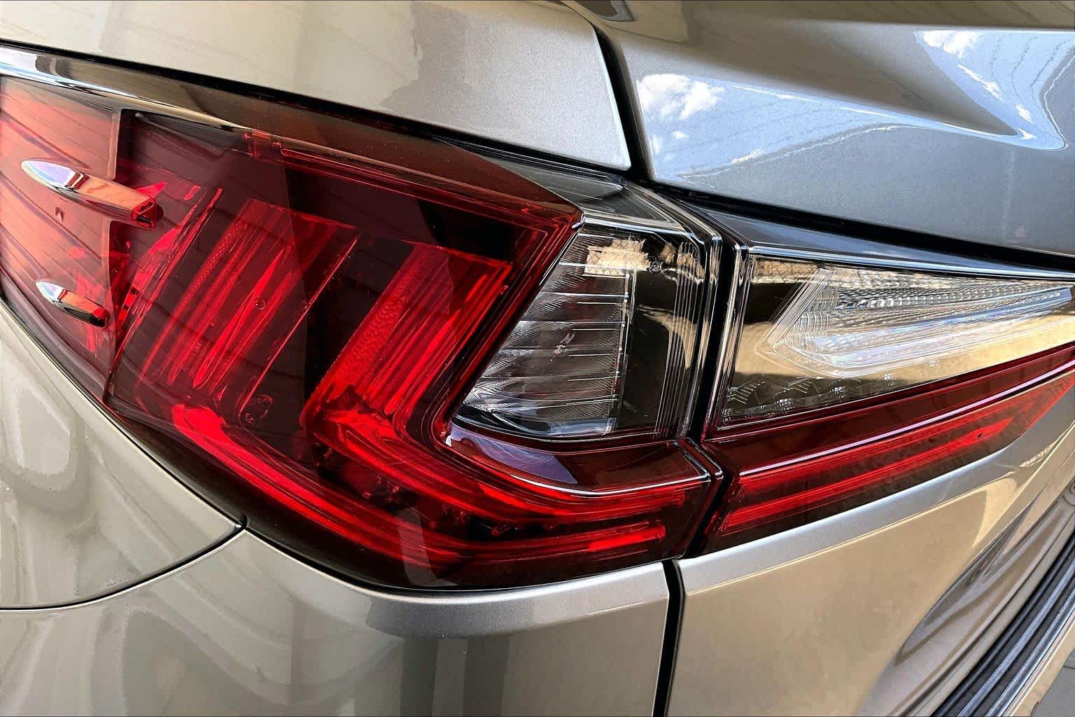 2020 Lexus RX 350 photo 29 of 37