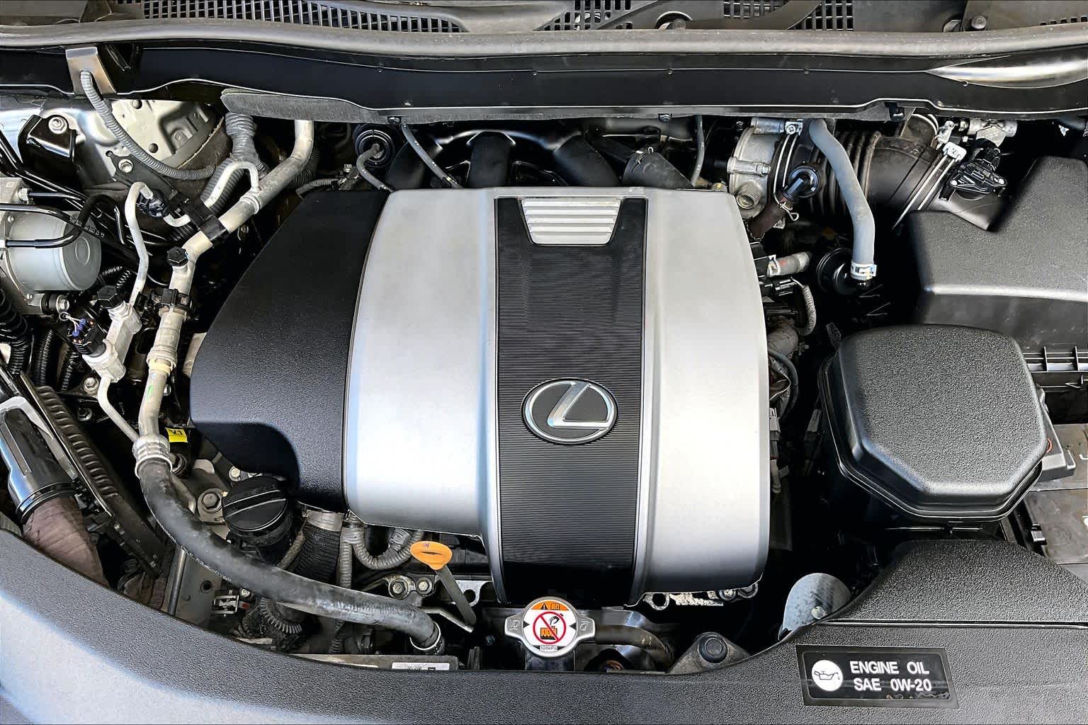 2020 Lexus RX 350 photo 33 of 37