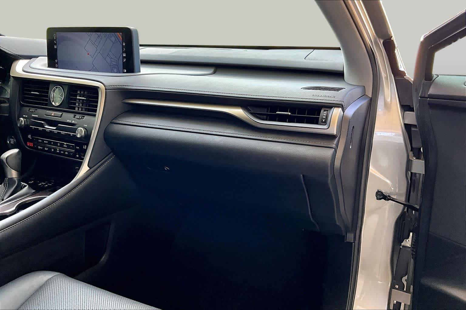 2020 Lexus RX 350 photo 19 of 37