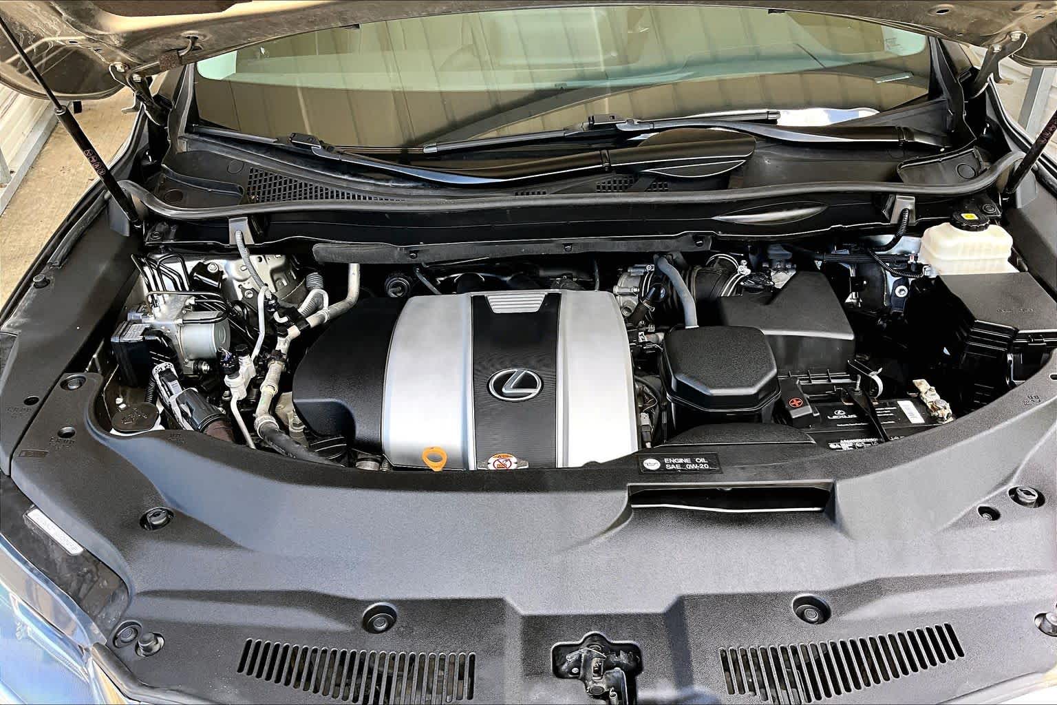2020 Lexus RX 350 photo 32 of 37