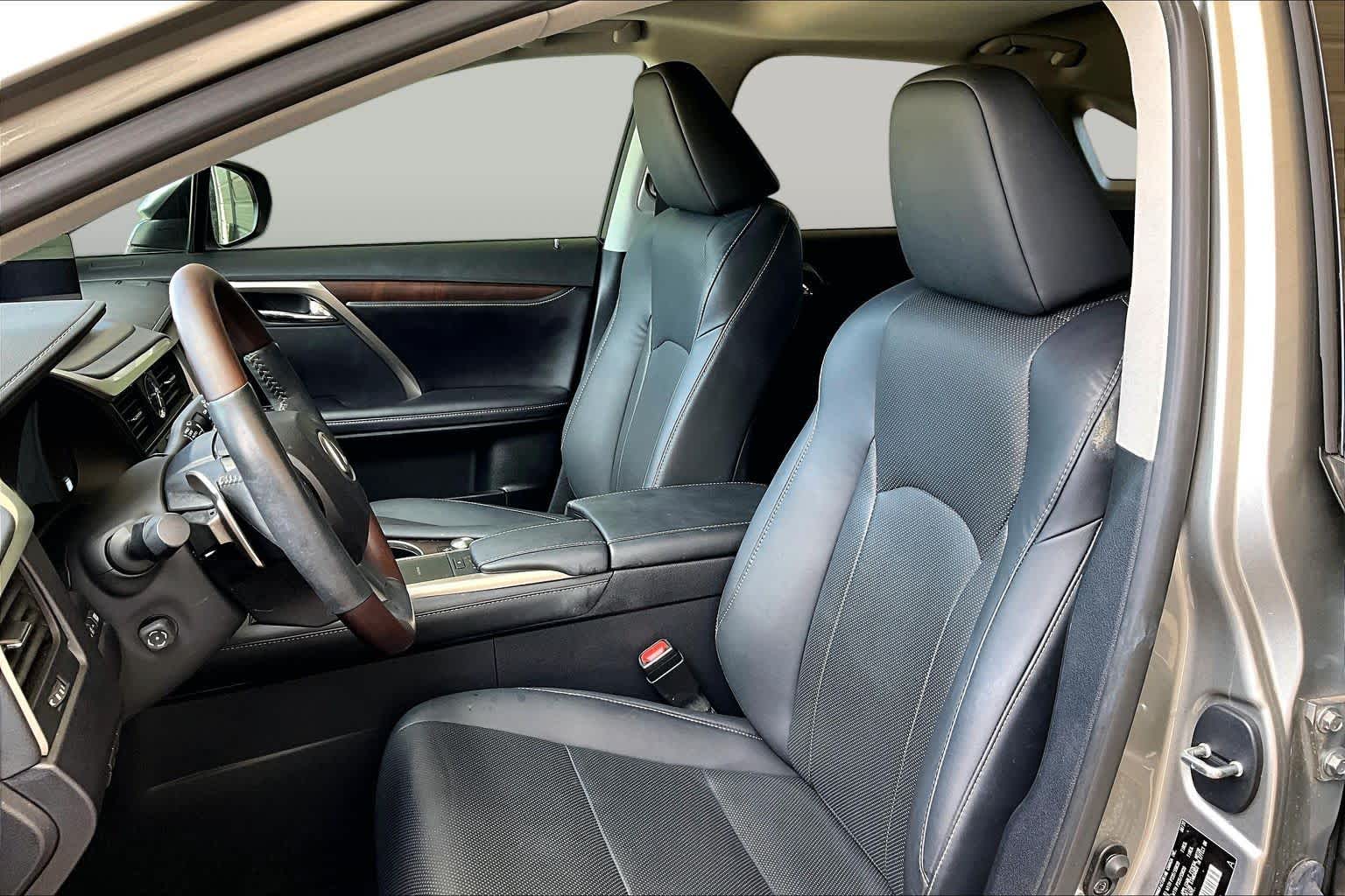 2020 Lexus RX 350 photo 8 of 37