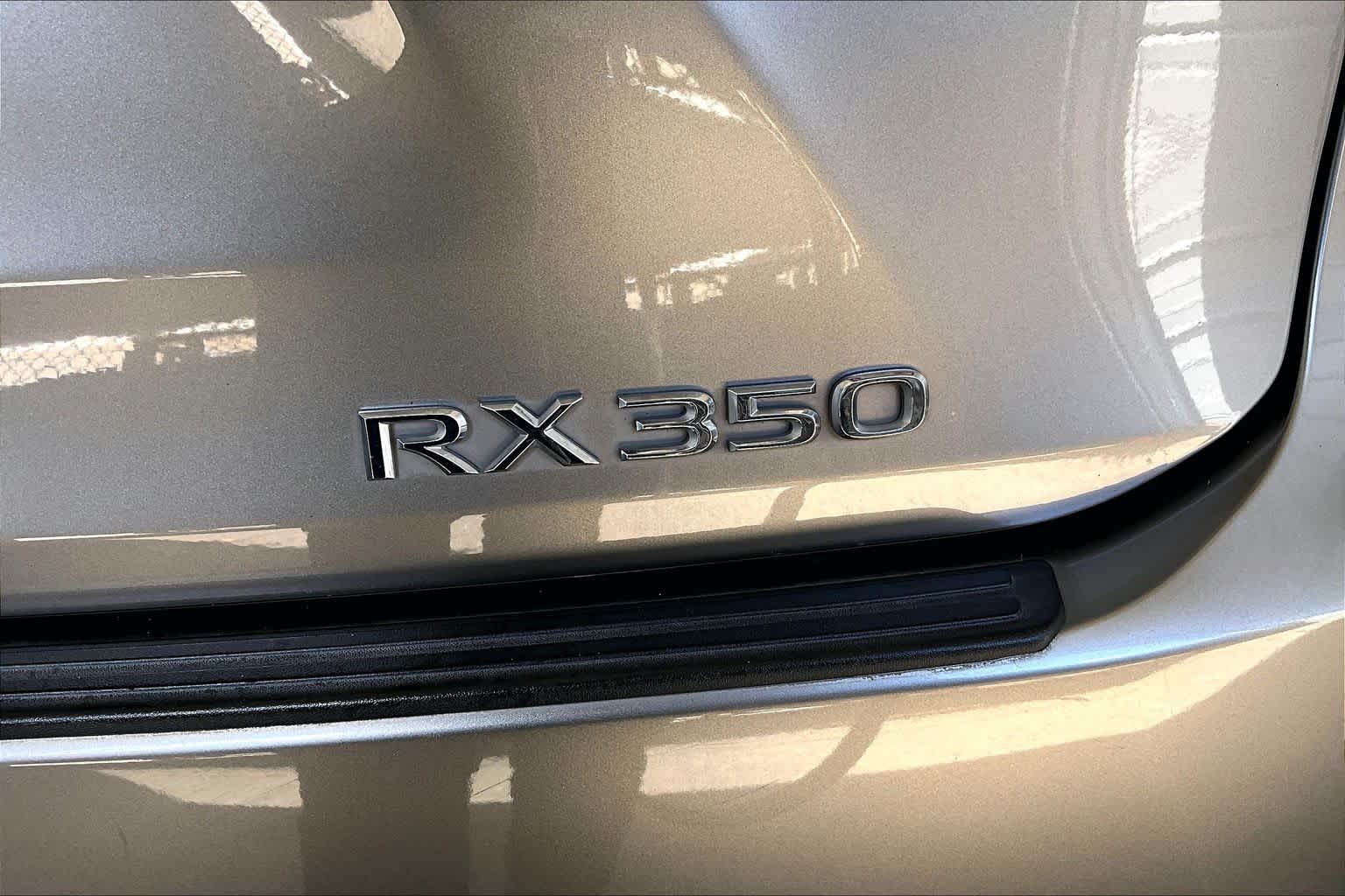 2020 Lexus RX 350 photo 10 of 37