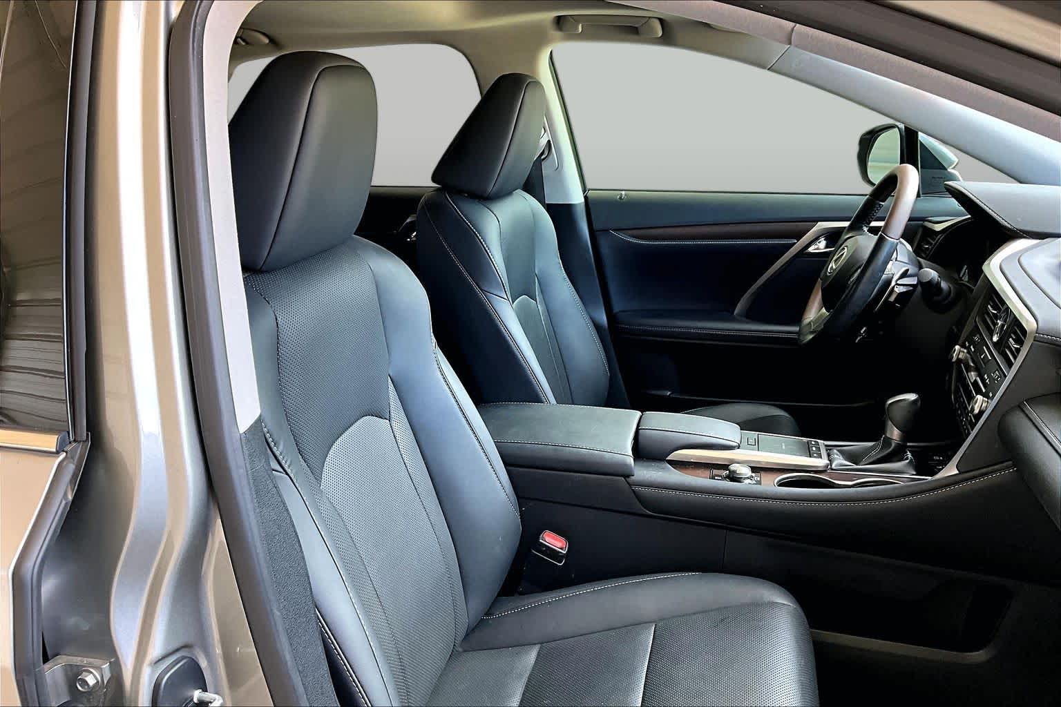 2020 Lexus RX 350 photo 9 of 37