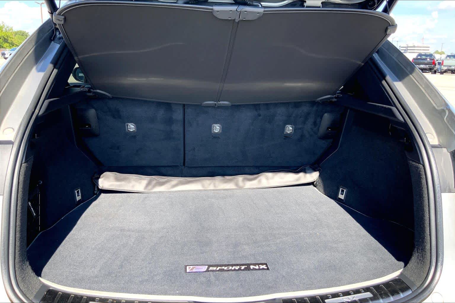 2024 Lexus NX 350 photo 34 of 36